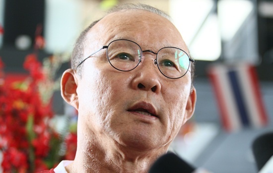 HLV Park Hang-seo mong doi thu Nepal giu loi voi Olympic Viet Nam hinh anh