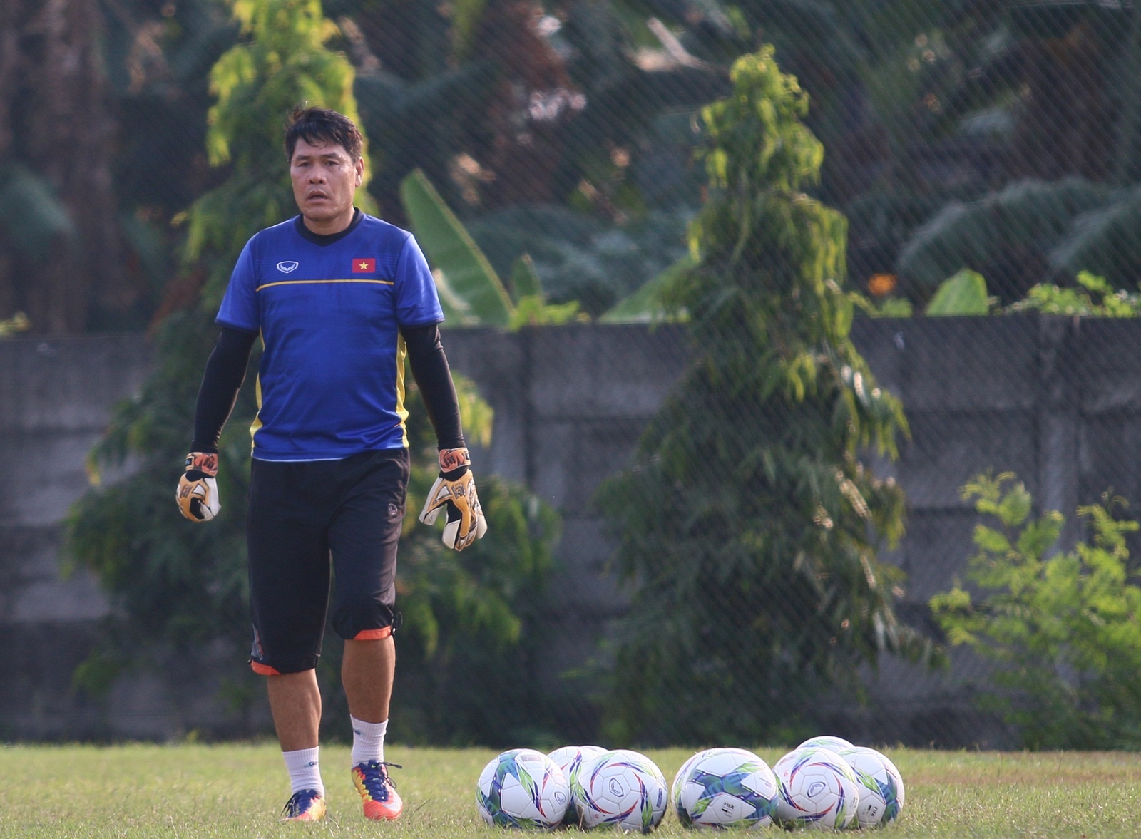 Olympic Nhat Ban,  Olympic Viet Nam,  ASIAD,  penalty,  11m,  phat den,  luan luu,  Bui Tien Dung,  Nguyen Van Hoang anh 3