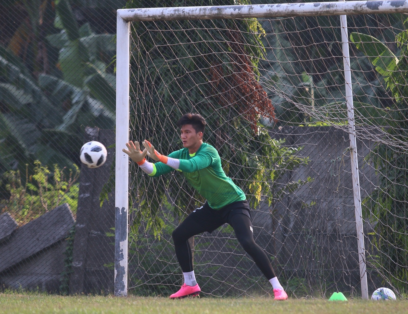 Olympic Nhat Ban,  Olympic Viet Nam,  ASIAD,  penalty,  11m,  phat den,  luan luu,  Bui Tien Dung,  Nguyen Van Hoang anh 5