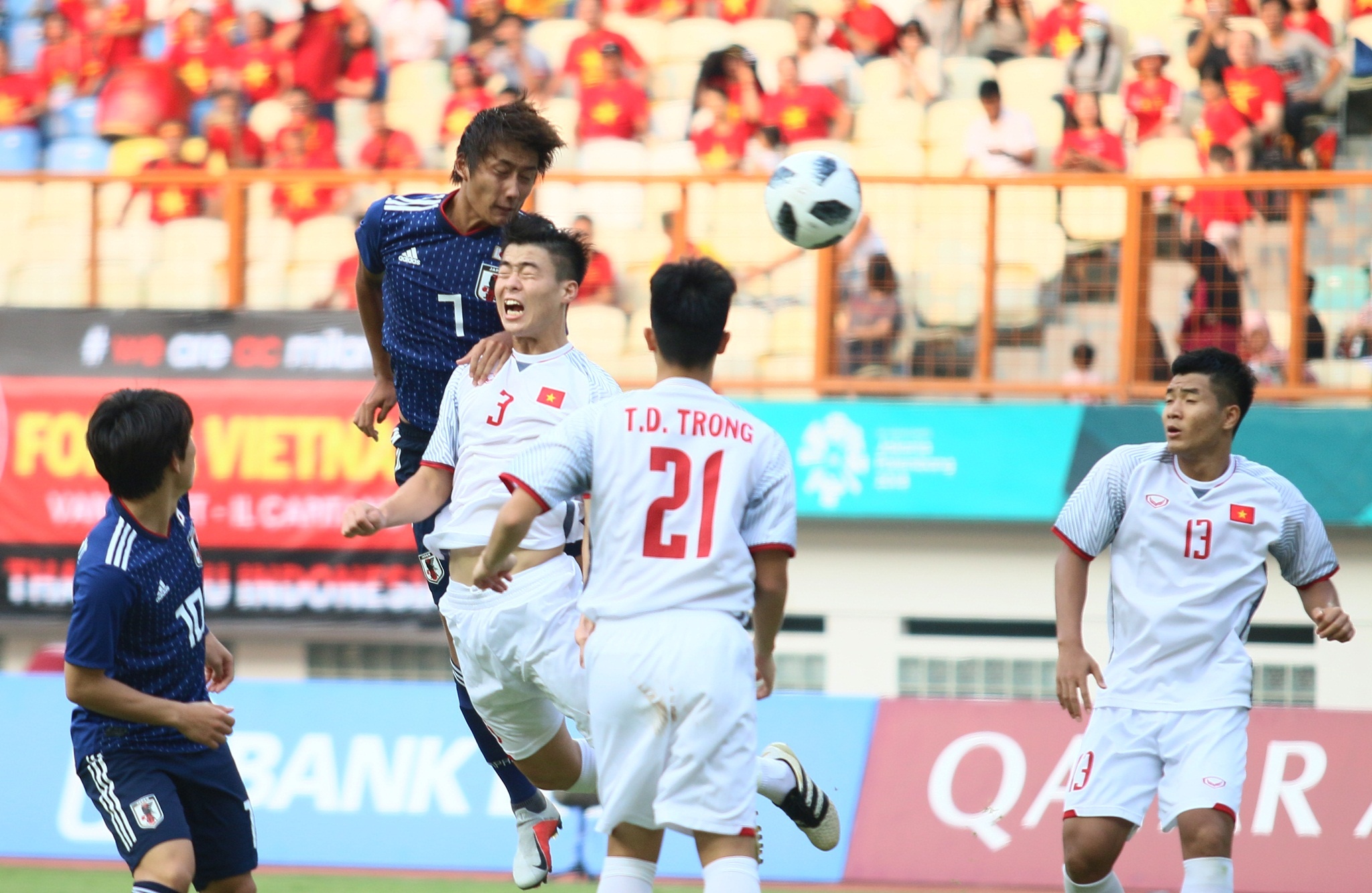 Olympic Viet Nam - Nhat Ban anh 1