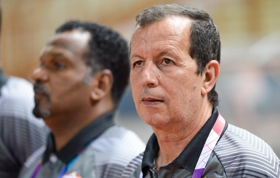 HLV cua Olympic Bahrain chua biet gi ve Olympic Viet Nam hinh anh