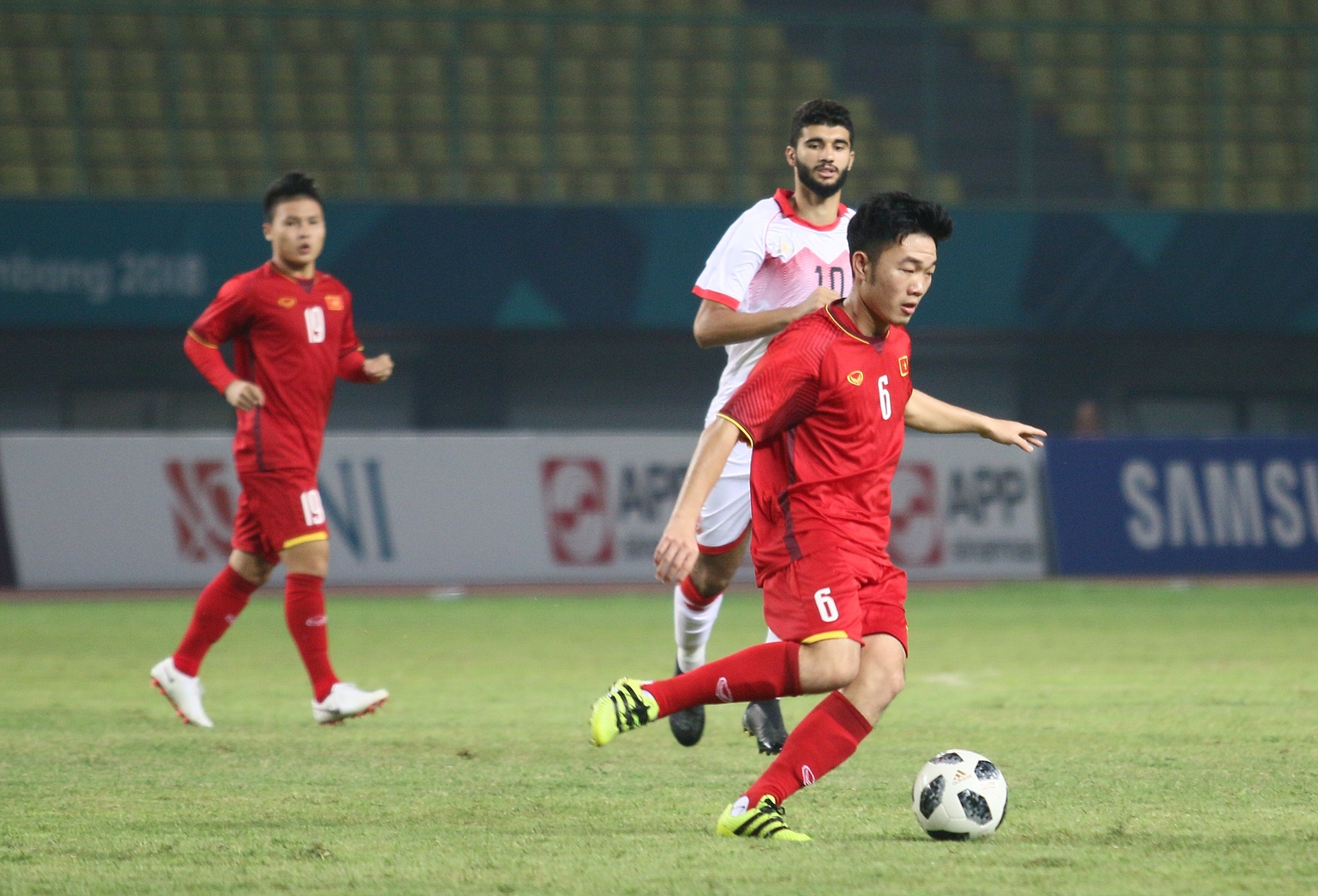 Olympic Viet Nam,  Olympic Bahrain,  asiad,  park hang seo,  cong phuong,  xuan truong,  olympic syria anh 1