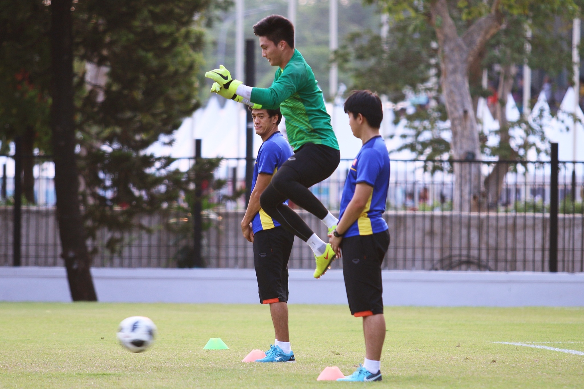 bui tien dung,  thu mon,  olympic viet nam,  nguyen duc canh,  olympic syria,  asiad,  u23 chau a,  u23,  nguyen van hoang anh 1