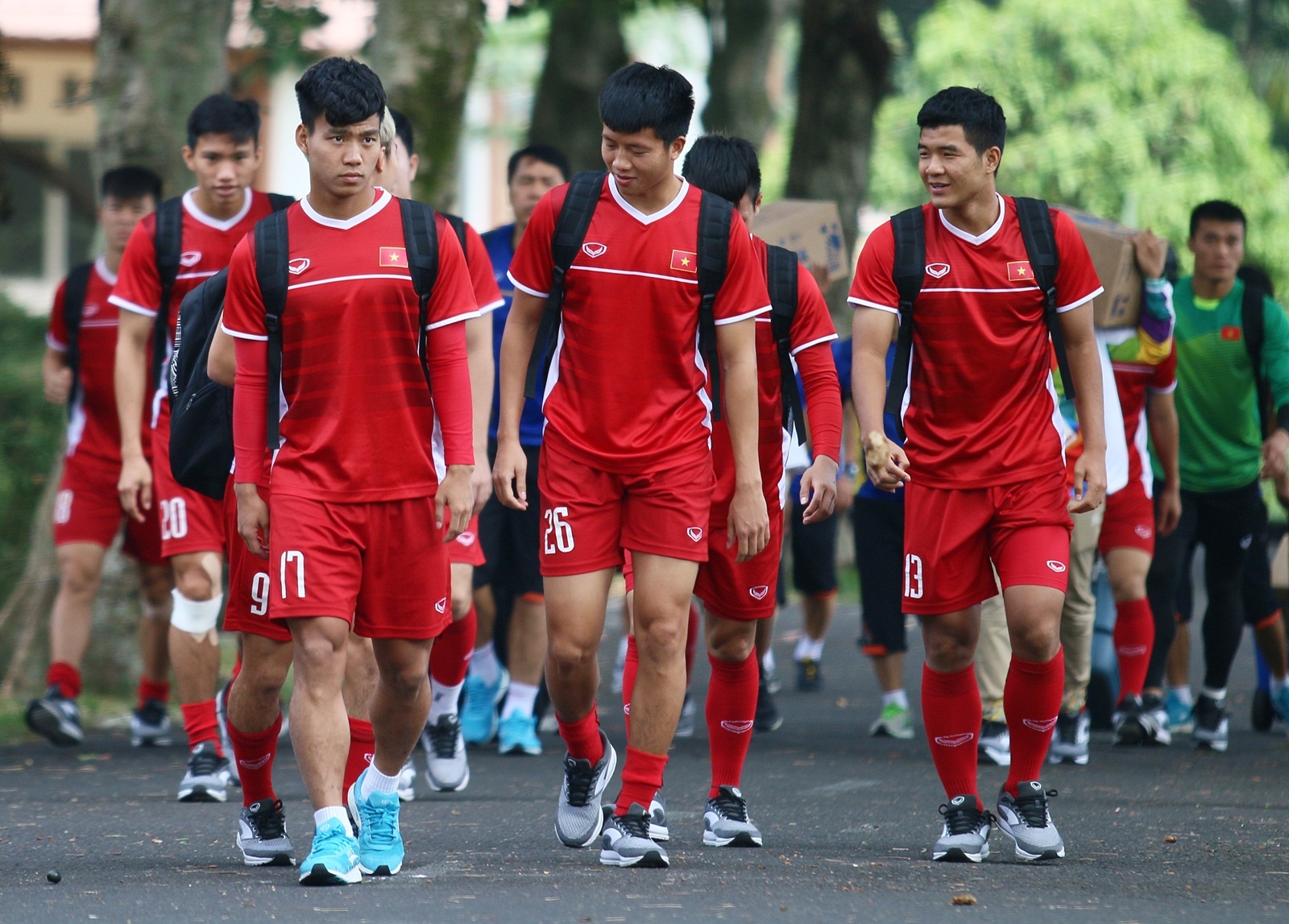 Hoc sinh truong quoc te duoc nghi de xem Olympic Viet Nam tap luyen hinh anh