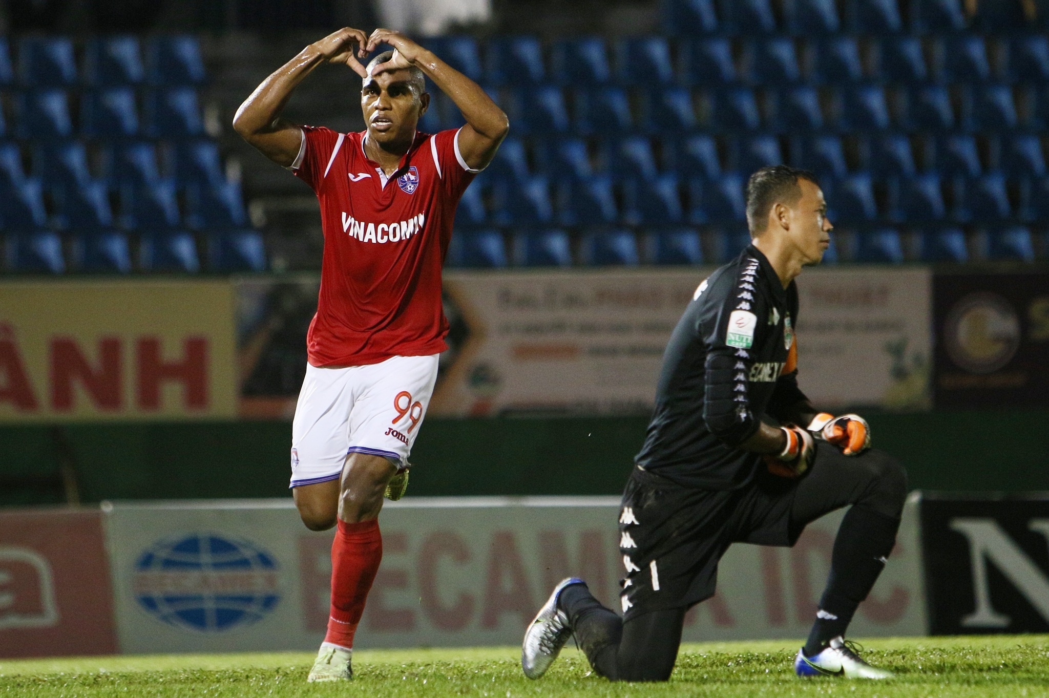 tran van lap,  trong tai,  be coi,  ho tan tai,  v.league,  binh duong,  quang ninh,  tran minh chien anh 4