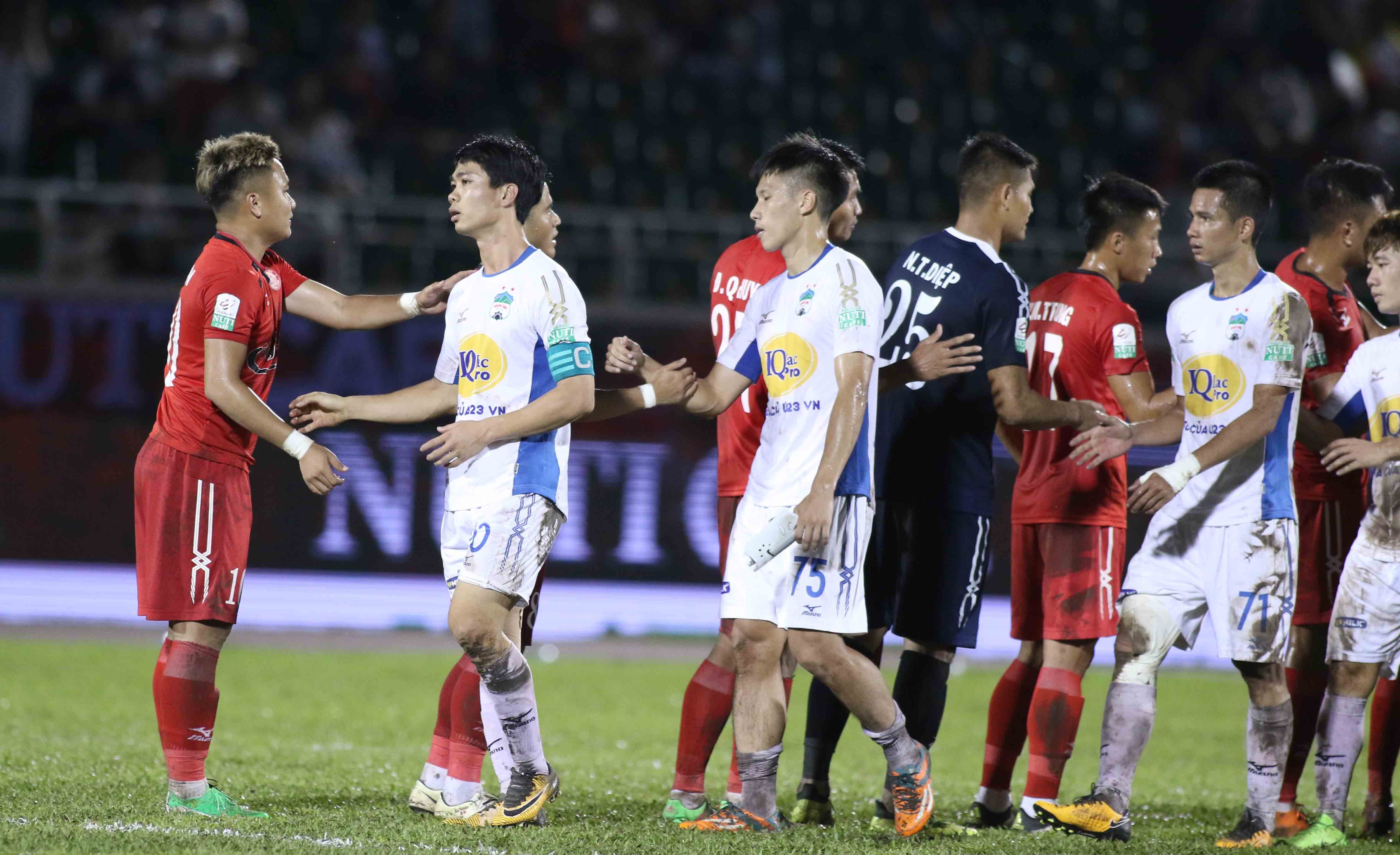 HAGL,  CLB TP.HCM,  V.League,  Cong Phuong,  bat luc,  toshiya miura,  duong minh ninh anh 11