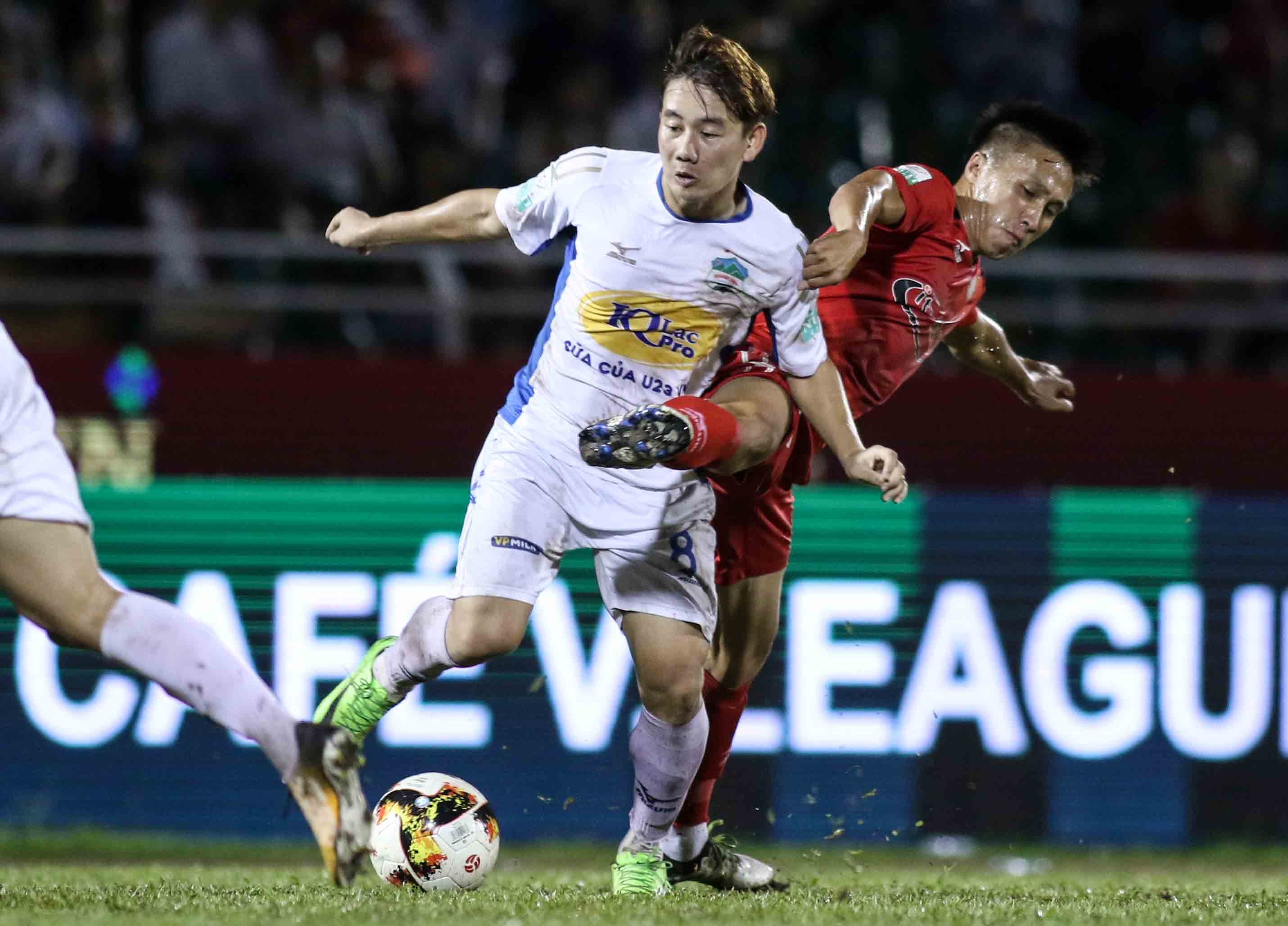 HAGL,  CLB TP.HCM,  V.League,  Cong Phuong,  bat luc,  toshiya miura,  duong minh ninh anh 5