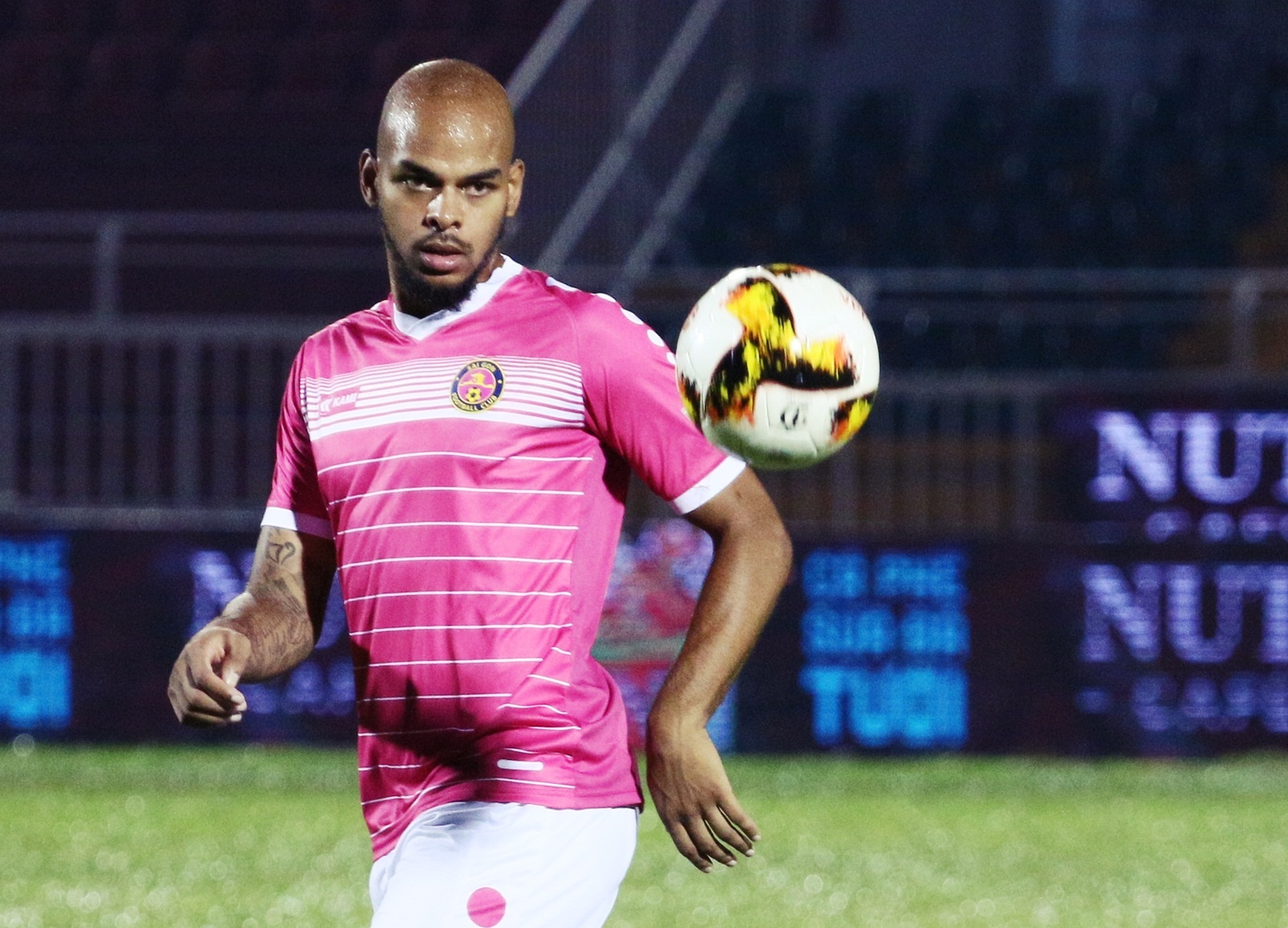 Dong doi cu cua Eden Hazard khong thich nghi duoc V.League hinh anh