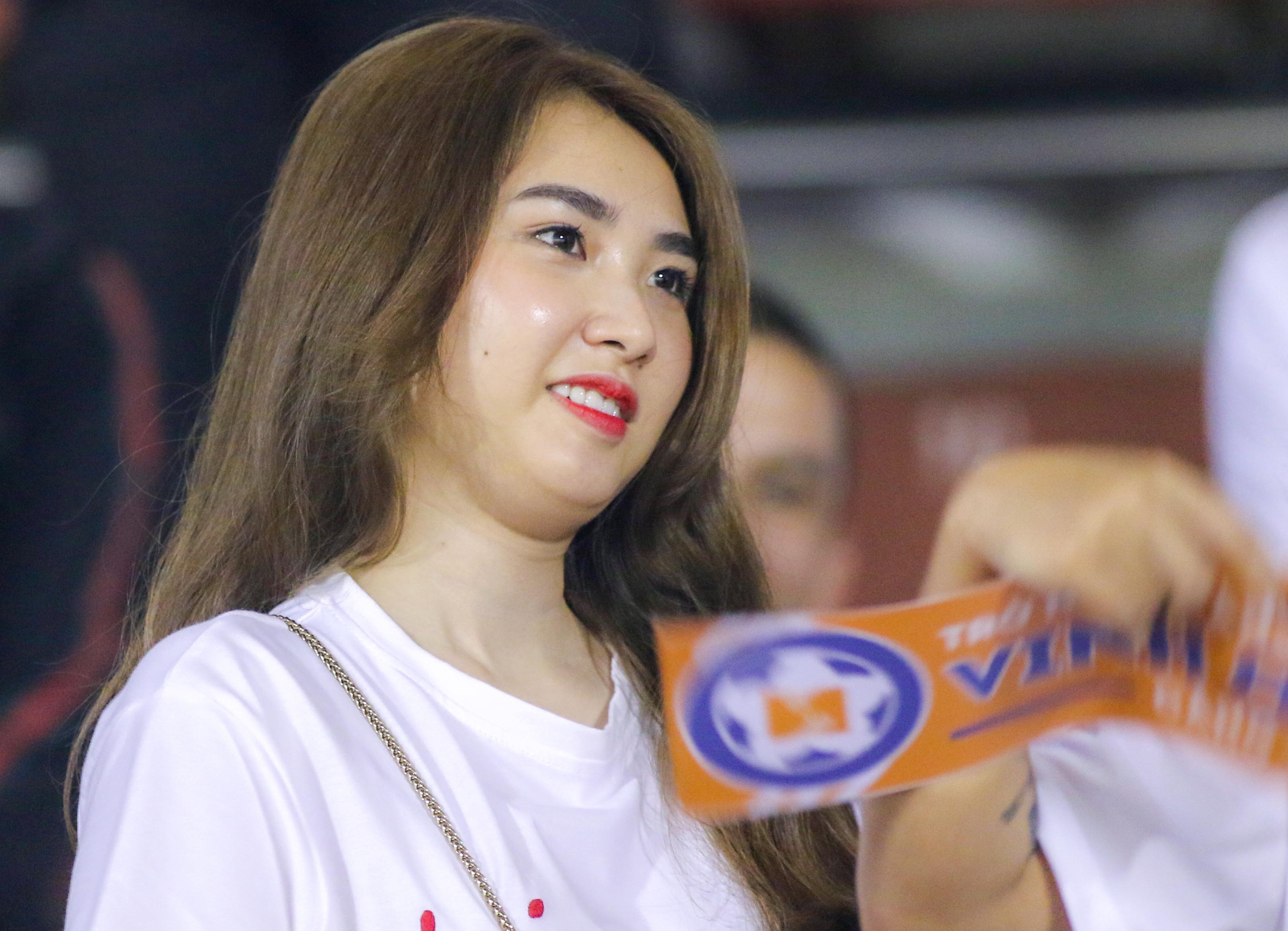 ban gai tin don,  bui tien dung,  ha duc chinh,  da nang,  sai gon,  v league,  le thi thanh anh 2
