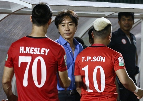 HLV Miura thanh cong hay that bai trong mua V.League dau tien? hinh anh