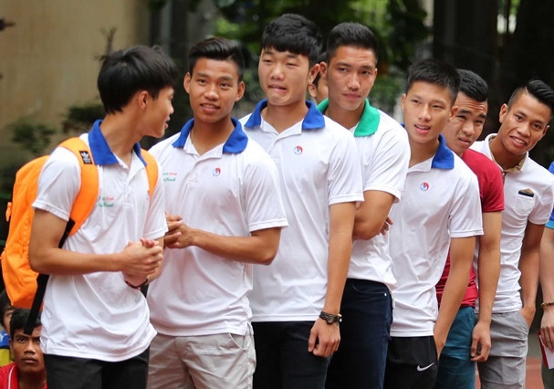 Lua Cong Phuong, Xuan Truong sap tot nghiep dai hoc hinh anh