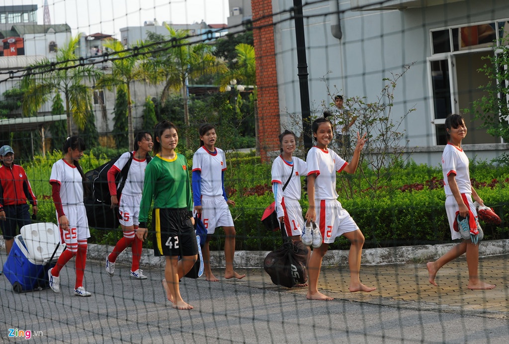 bong da nu,  nu tuyen thu,  nu cau thu,  danh nhau,  mai duc chung,  dqtg viet nam anh 3