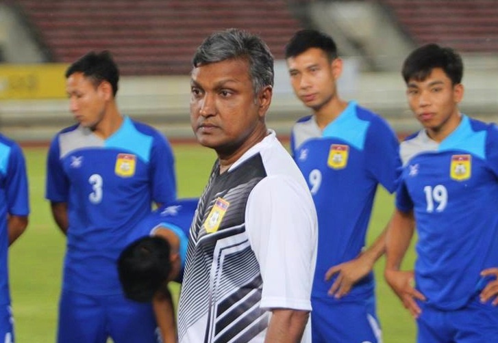 HLV tuyen Lao cong bo danh sach AFF Cup nhu ong Park Hang-seo hinh anh