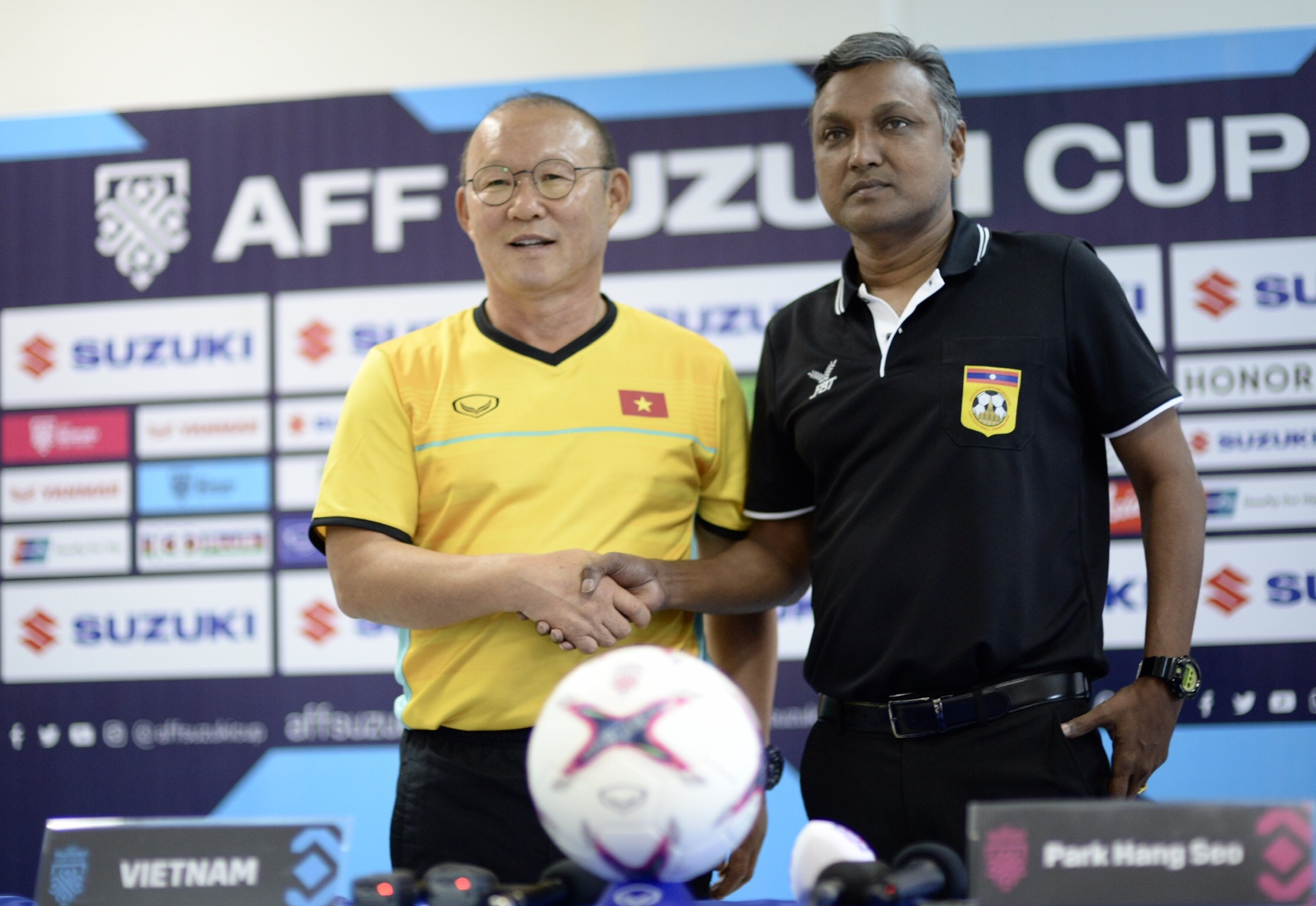 Lào, AFF, AFF Cup, Việt Nam, Sundramoorthy, Park Hang Seo, Văn Quyết ảnh 2 Lao, AFF, AFF Cup, Viet Nam, Sundramoorthy, Park Hang Seo, Van Quyet anh 2