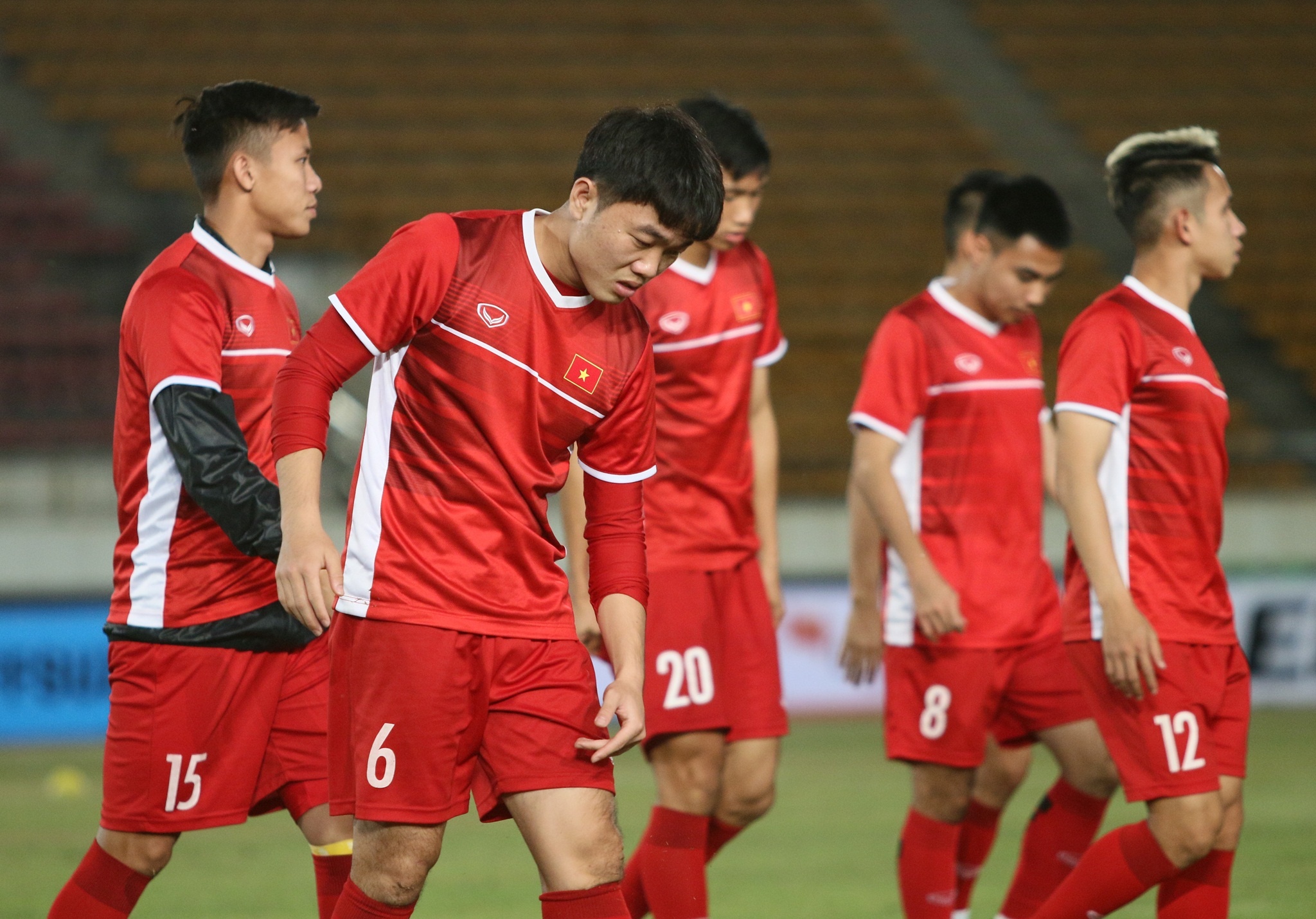 Lao,  Que Ngoc Hai,  Park Hang Seo,  giam can,  doi tuyen Viet Nam,  AFF,  AFF Cup anh 1