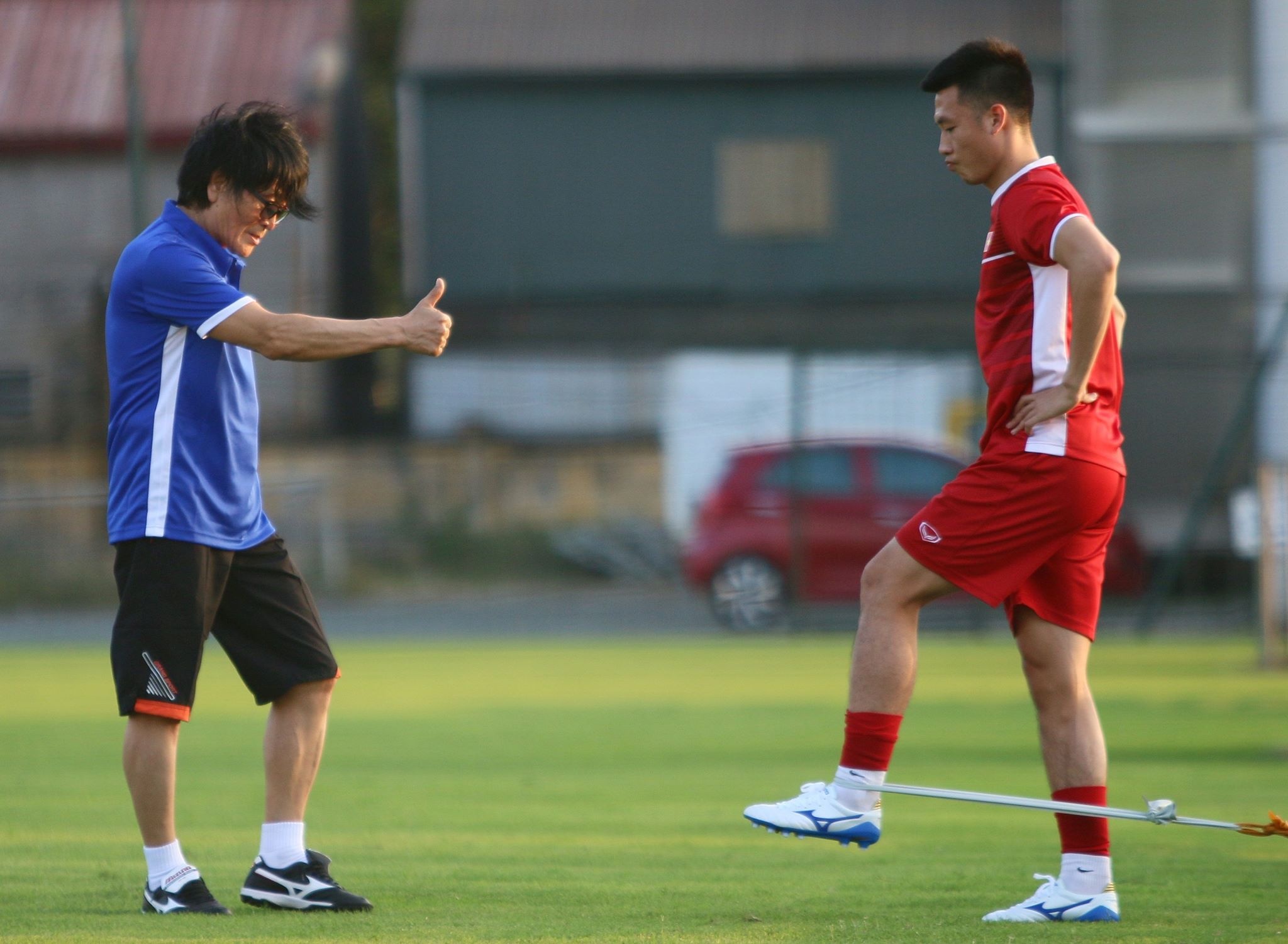 Cuu tinh cua tien ve Tuan Anh giup HLV Park truoc tran gap Malaysia hinh anh