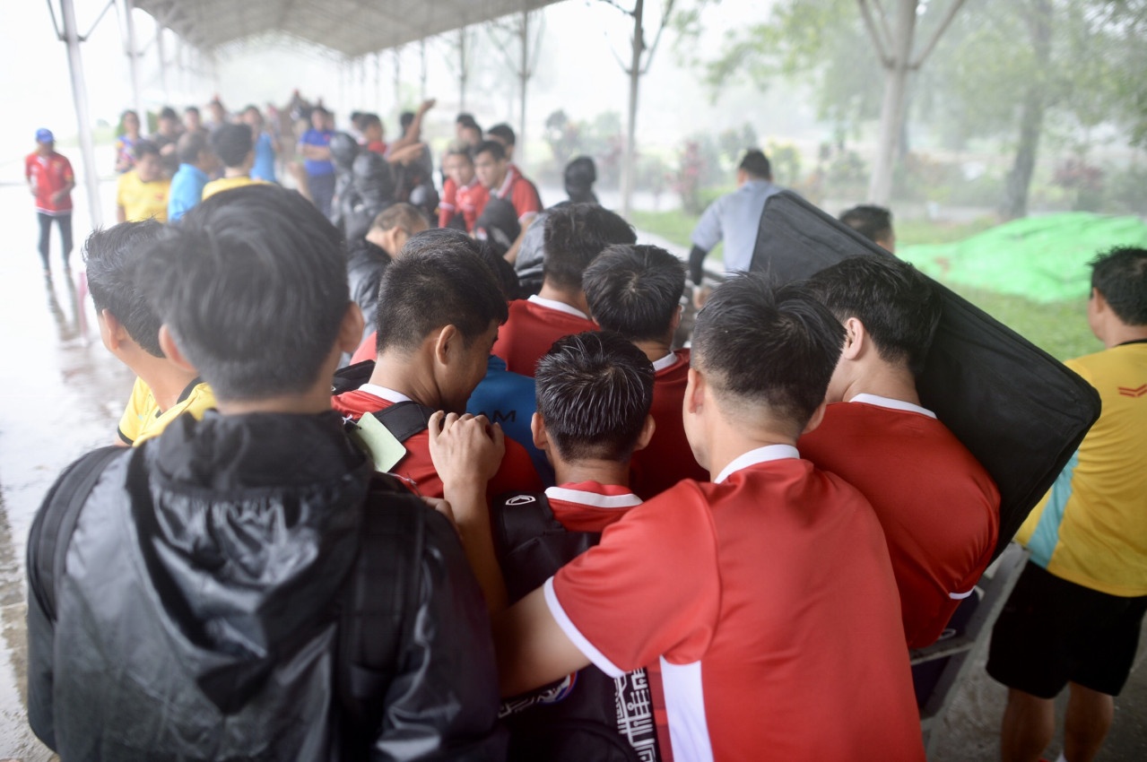 Viet Nam,  doi tuyen,  Myanmar,  Park Hang Seo,  AFF Cup,  troi mua,  kien nhan anh 1