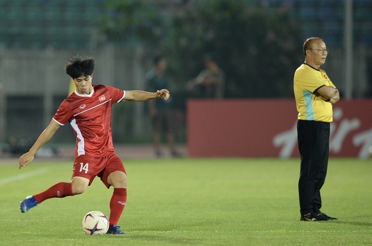 Myanmar,  Viet Nam,  AFF Cup,  Park Hang Seo,  cau nguyen,  doi tuyen anh 9