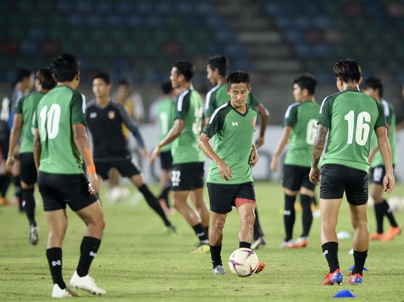 Myanmar,  Aung Thu,  Viet Nam,  doi tuyen,  Park Hang Seo,  AFF Cup,  AFF anh 3