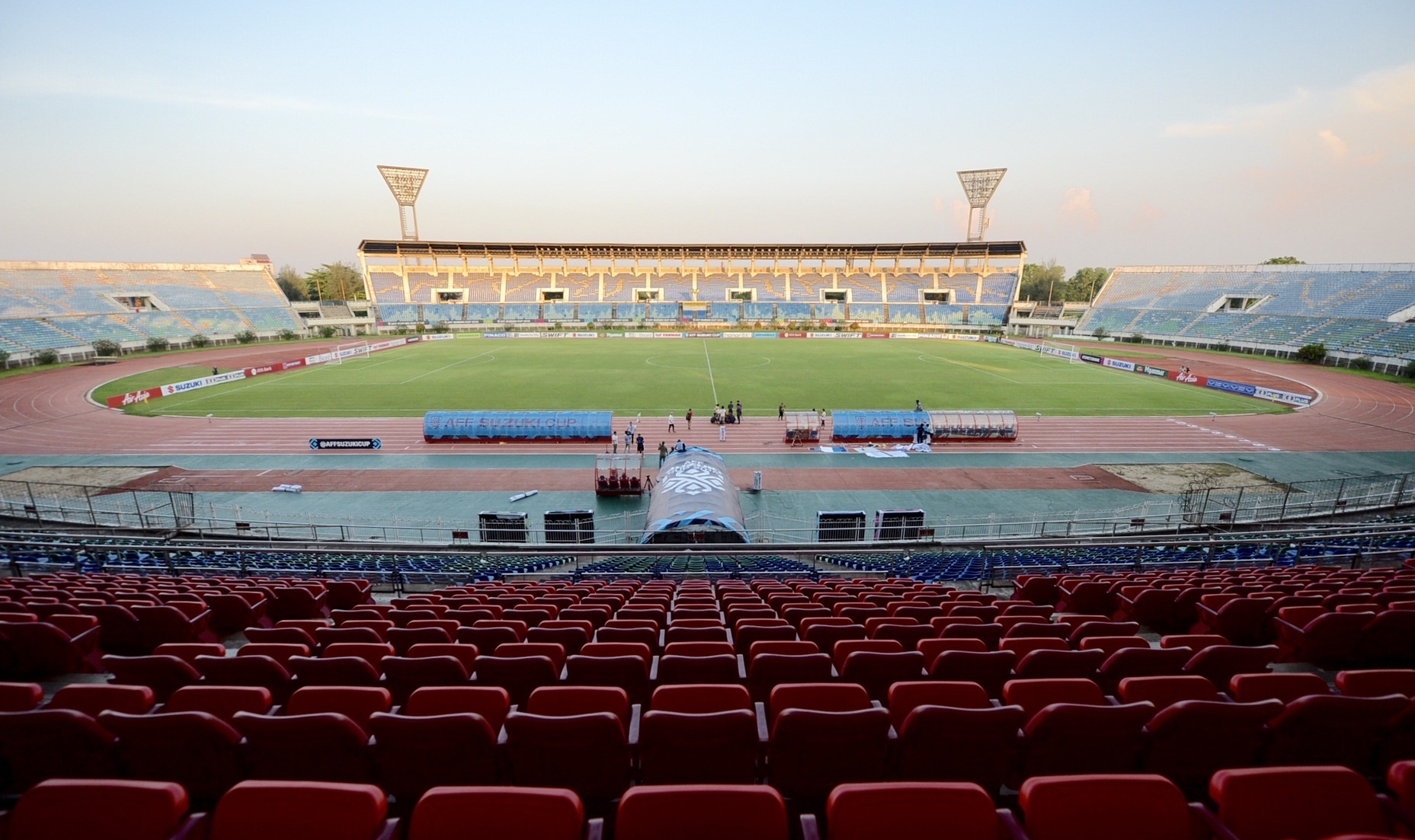 Sân Thuwunna, Myanmar, CĐV Việt Nam, Việt Nam, AFF, Park Hang Seo, MFF ảnh 8 San Thuwunna, Myanmar, CDV Viet Nam, Viet Nam, AFF, Park Hang Seo, MFF anh 8