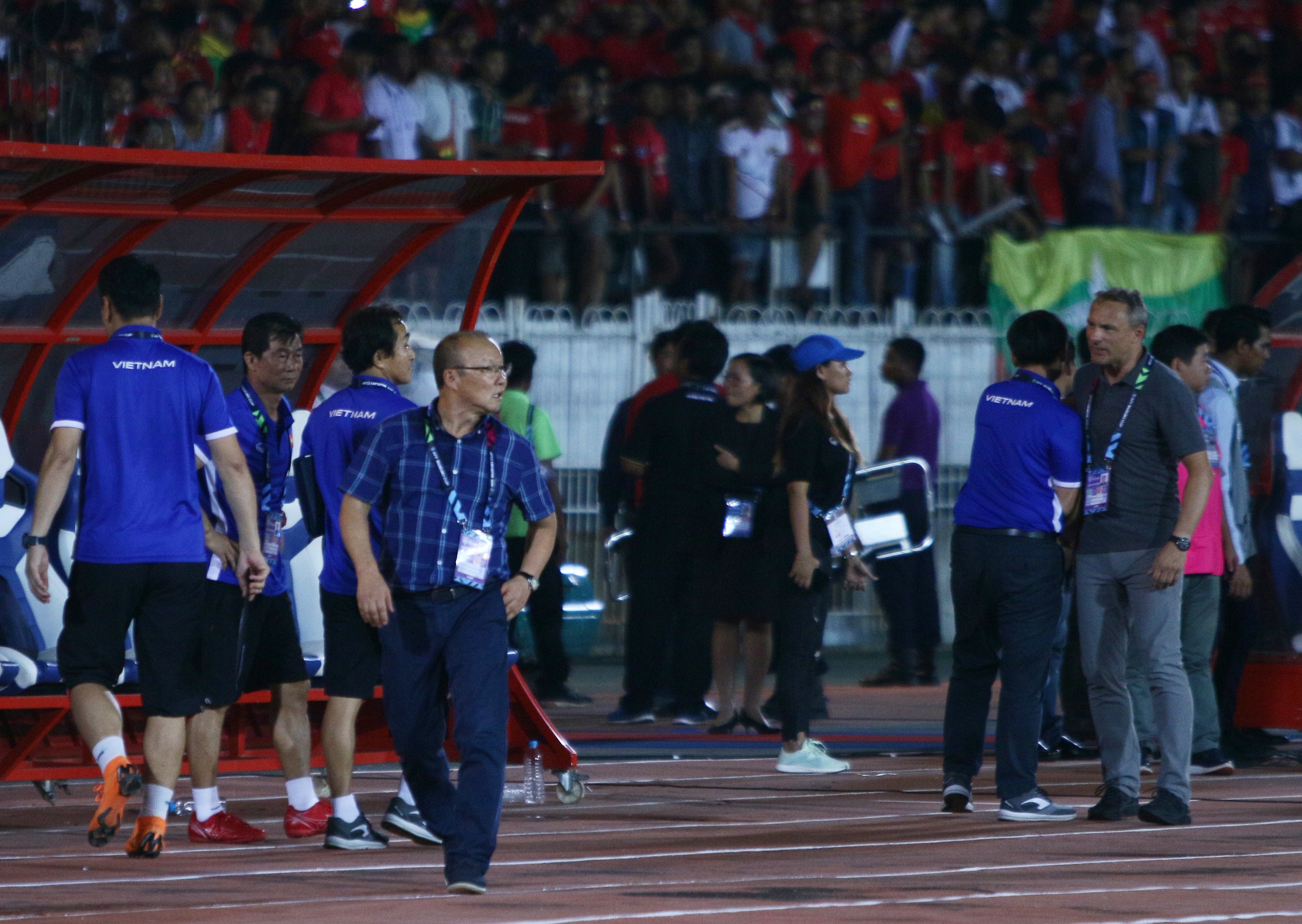 Park Hang Seo,  Antoine Hey,  Myanmar,  trong tai,  AFF anh 12