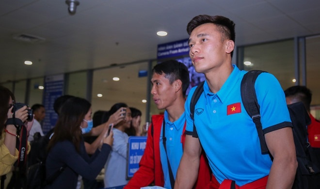 Bao so 9 khien tuyen Viet Nam thay doi ke hoach di Philippines hinh anh