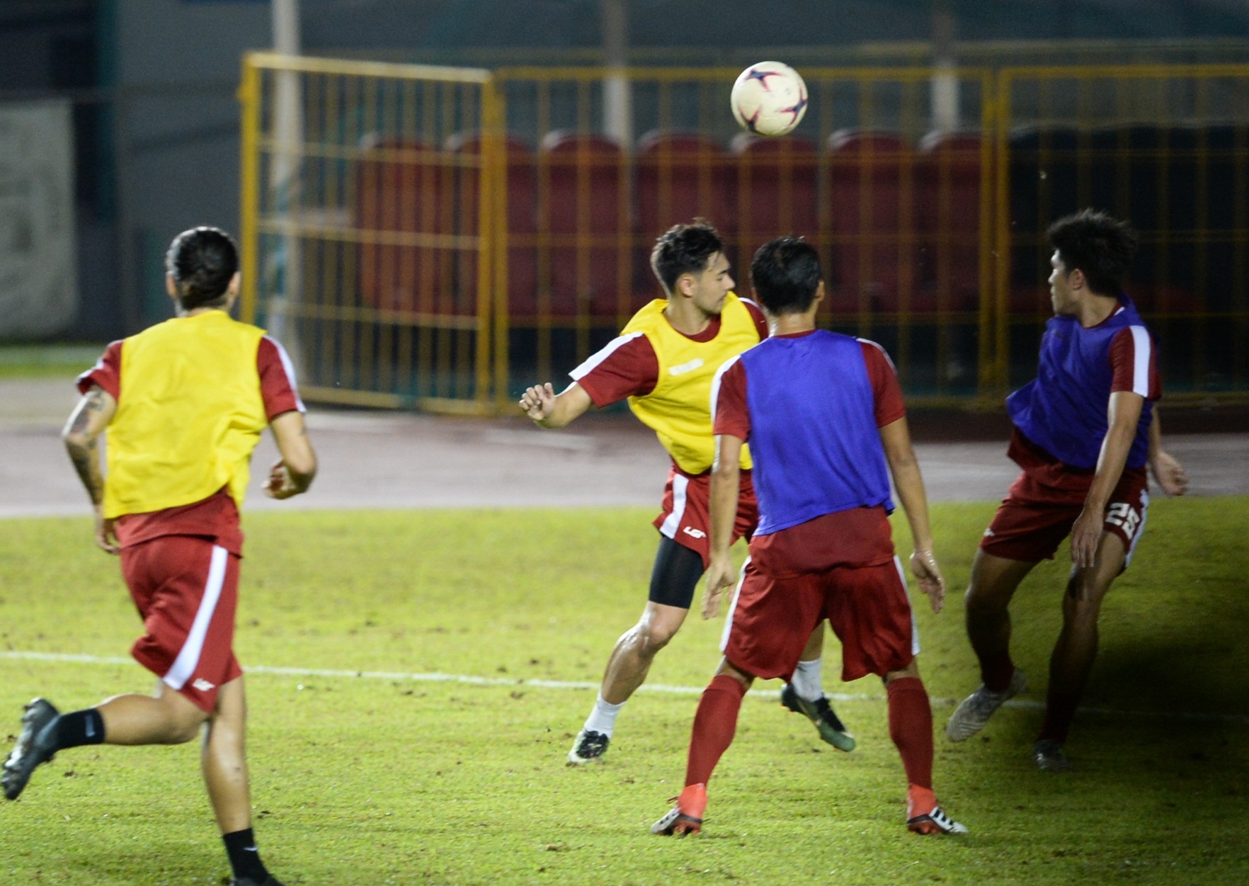 Philippines,  Viet Nam,  AFF,  AFF Cup,  Eriksson,  ban ket AFF,  Park Hang Seo anh 11