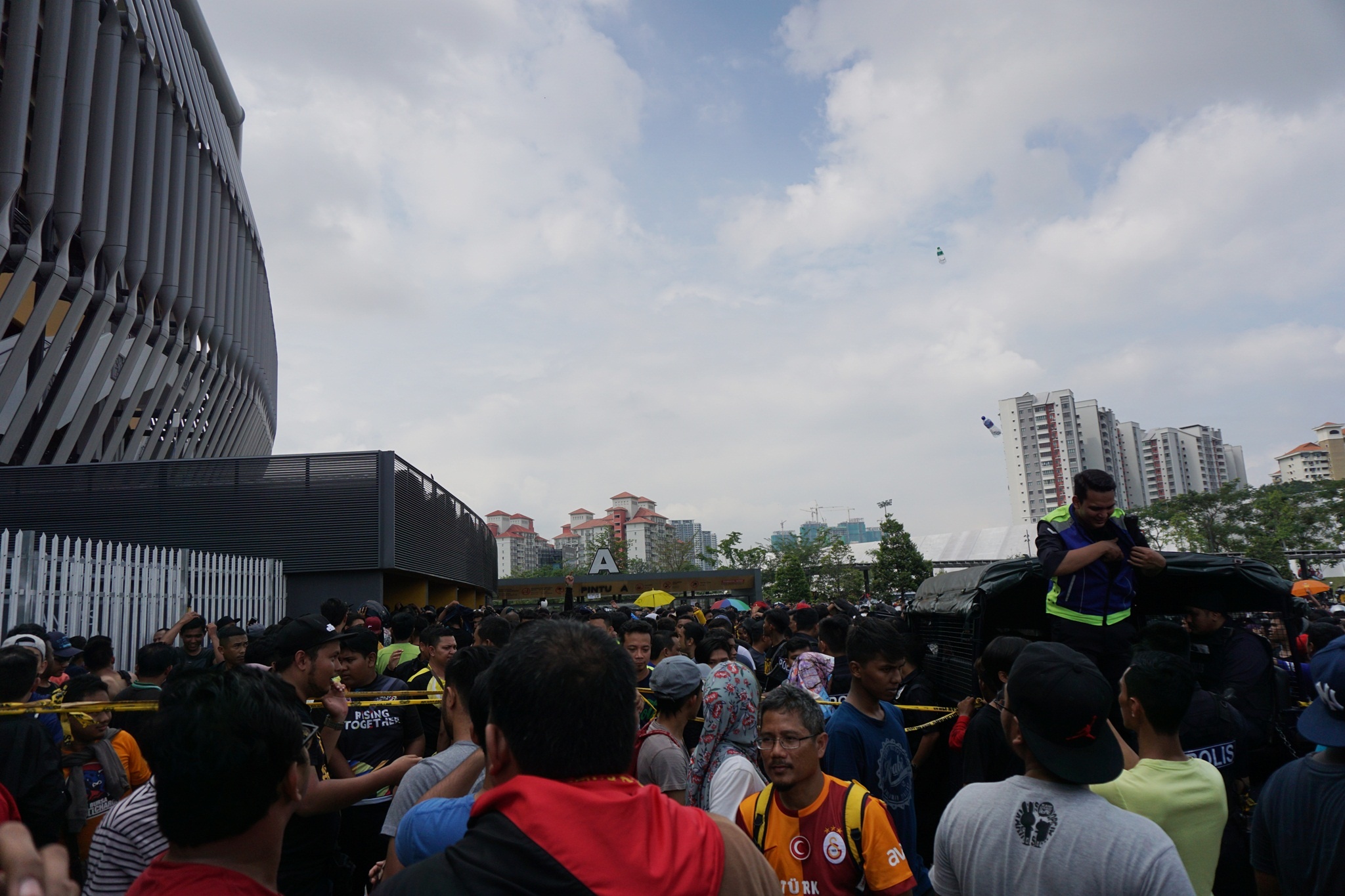 ve chung ket,  CDV,  Viet Nam,  Malaysia,  AFF,  hon loan,  bukit jalil anh 7