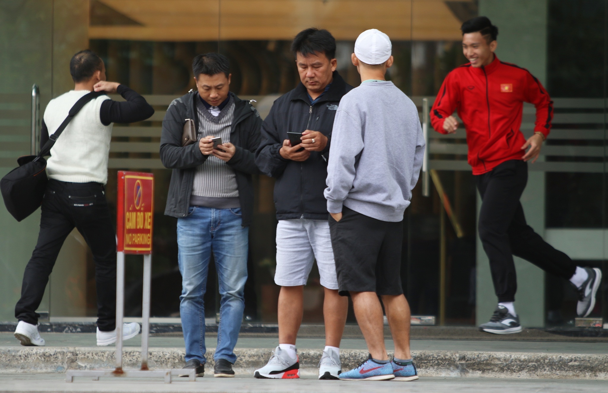 Viet Nam,  Malaysia,  AFF,  chung ket AFF,  khach san la thanh,  Park Hang Seo anh 4