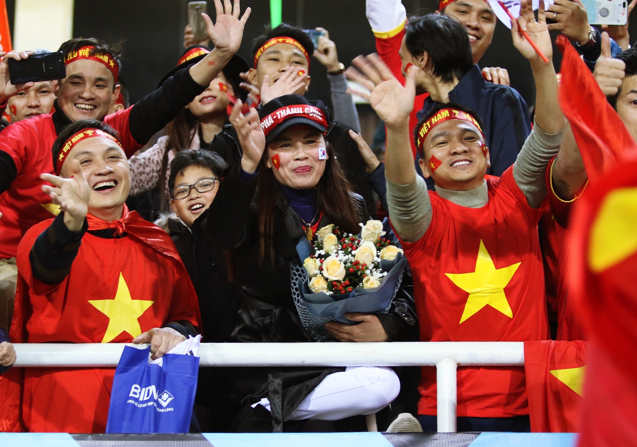 me quang hai,  quang hai,  aff,  chung ket aff,  duong thi cuc,  bo quang hai anh 7