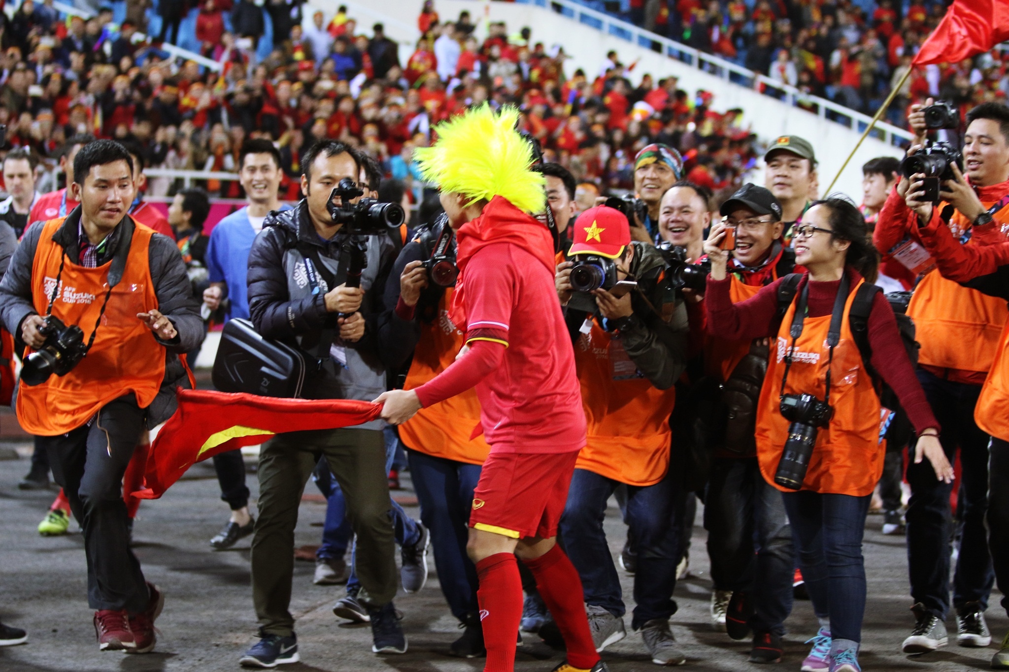 me quang hai,  quang hai,  aff,  chung ket aff,  duong thi cuc,  bo quang hai anh 1