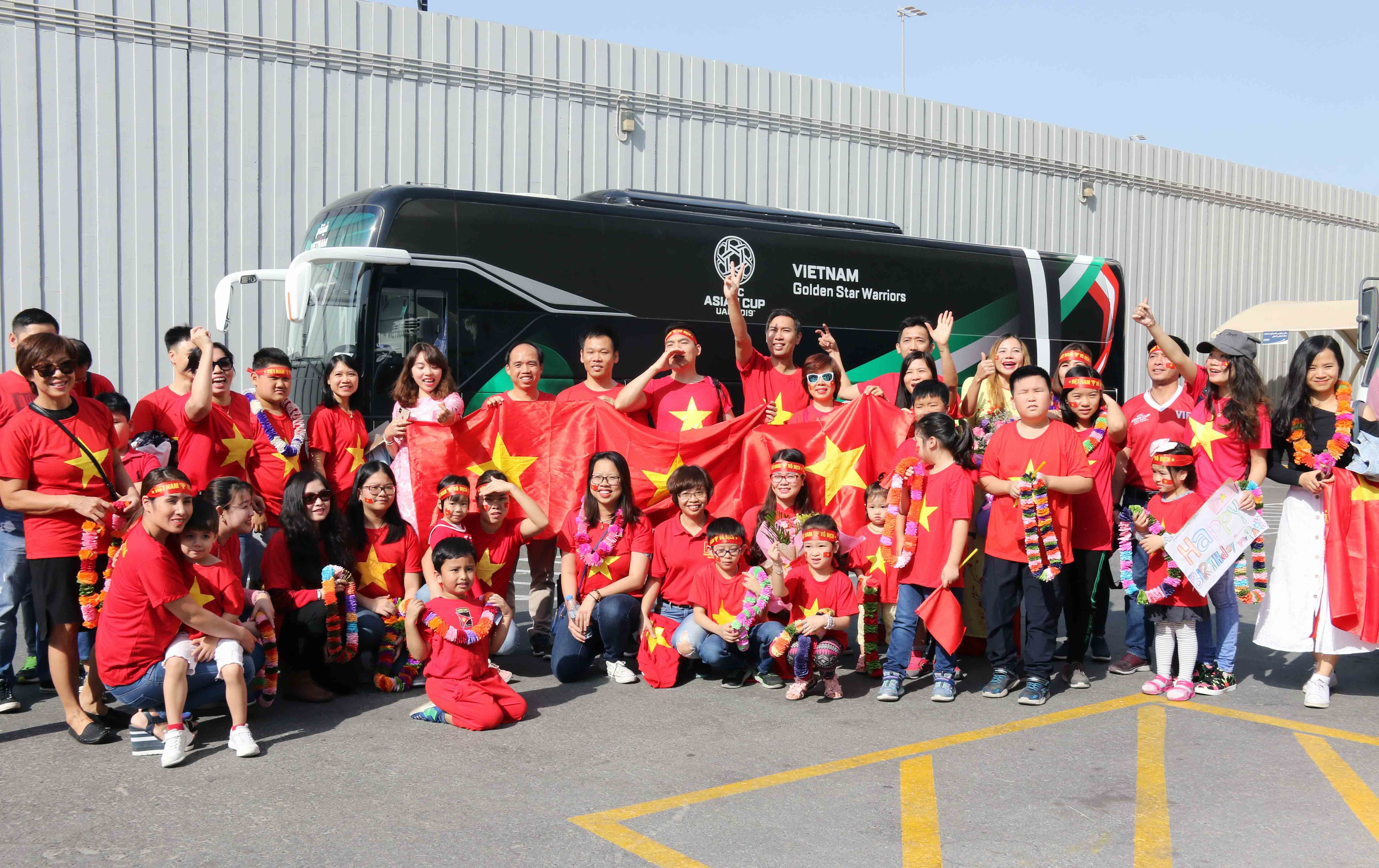 Park Hang Seo,  Asian Cup,  Chuc mung sinh nhat,  Viet Nam,  Oman,  Qatar,  Iran,  Iraq anh 10