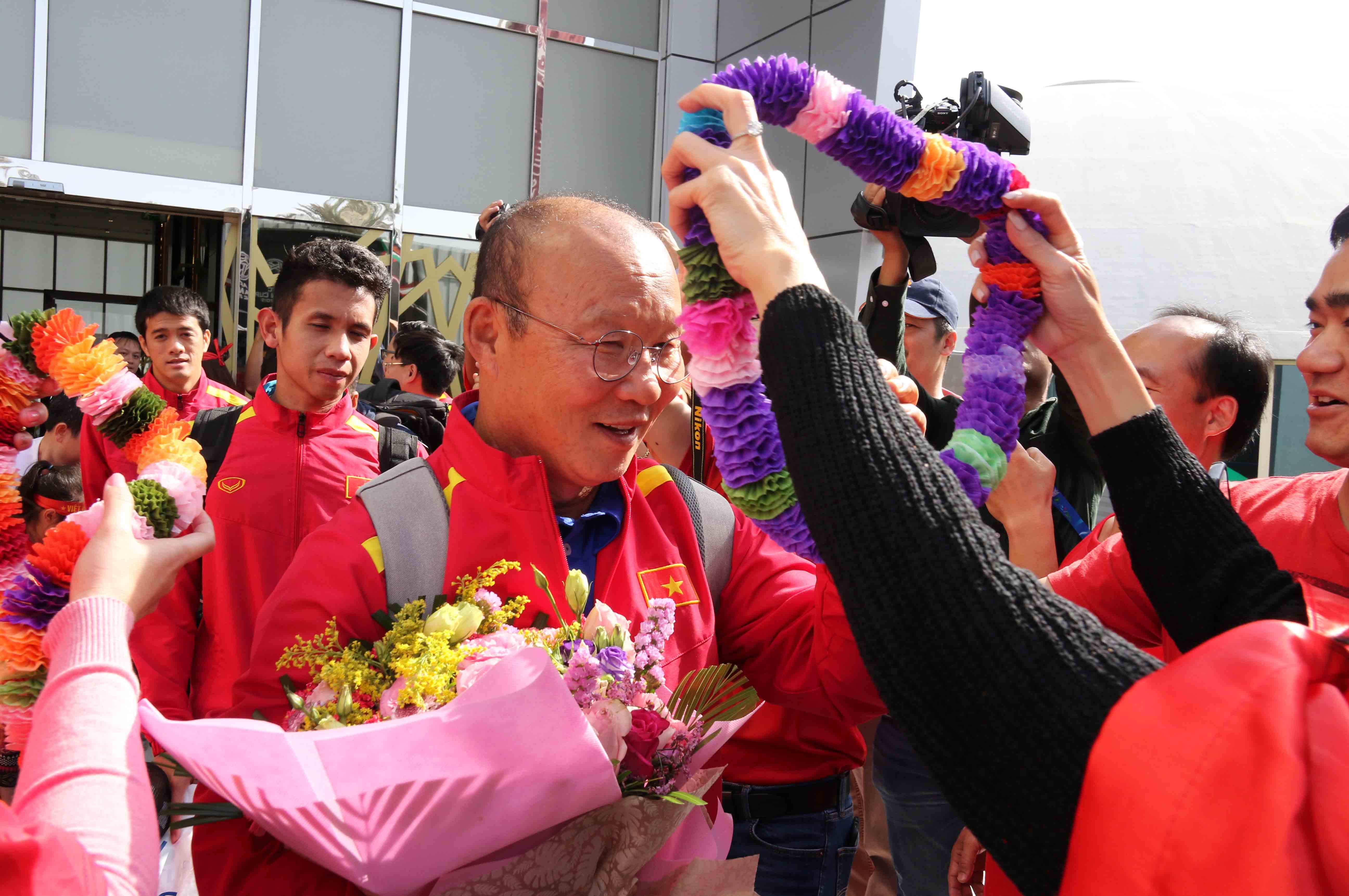 Park Hang Seo,  Asian Cup,  Chuc mung sinh nhat,  Viet Nam,  Oman,  Qatar,  Iran,  Iraq anh 1