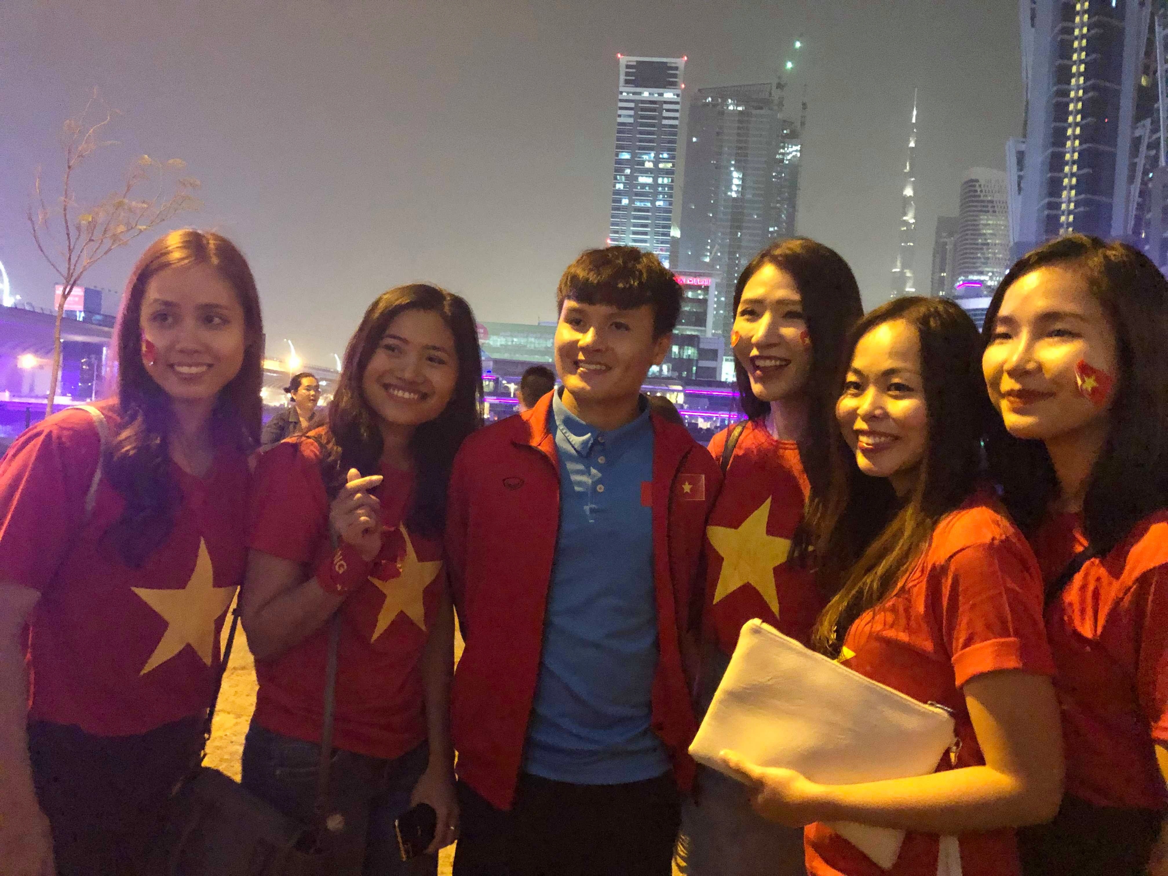 Quang Hai,  Doan Van Hau,  Bui Tien Dung,  Hong Duy,  Asian Cup,  Dubai,  Nhat Ban,  Viet Nam anh 1