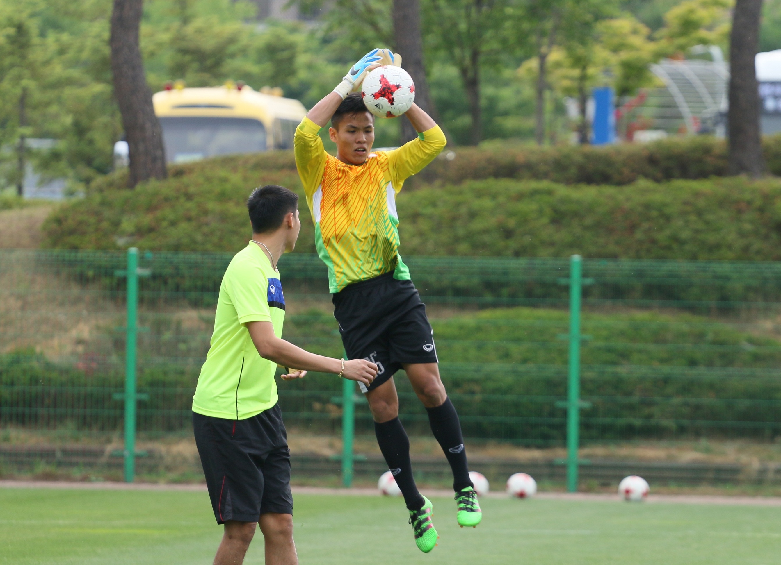 Do Sy Huy,  U22 Viet Nam,  U22 Dong Nam A,  Nguyen Quoc Tuan,  Hong Linh Ha Tinh,  U20 World Cup anh 1