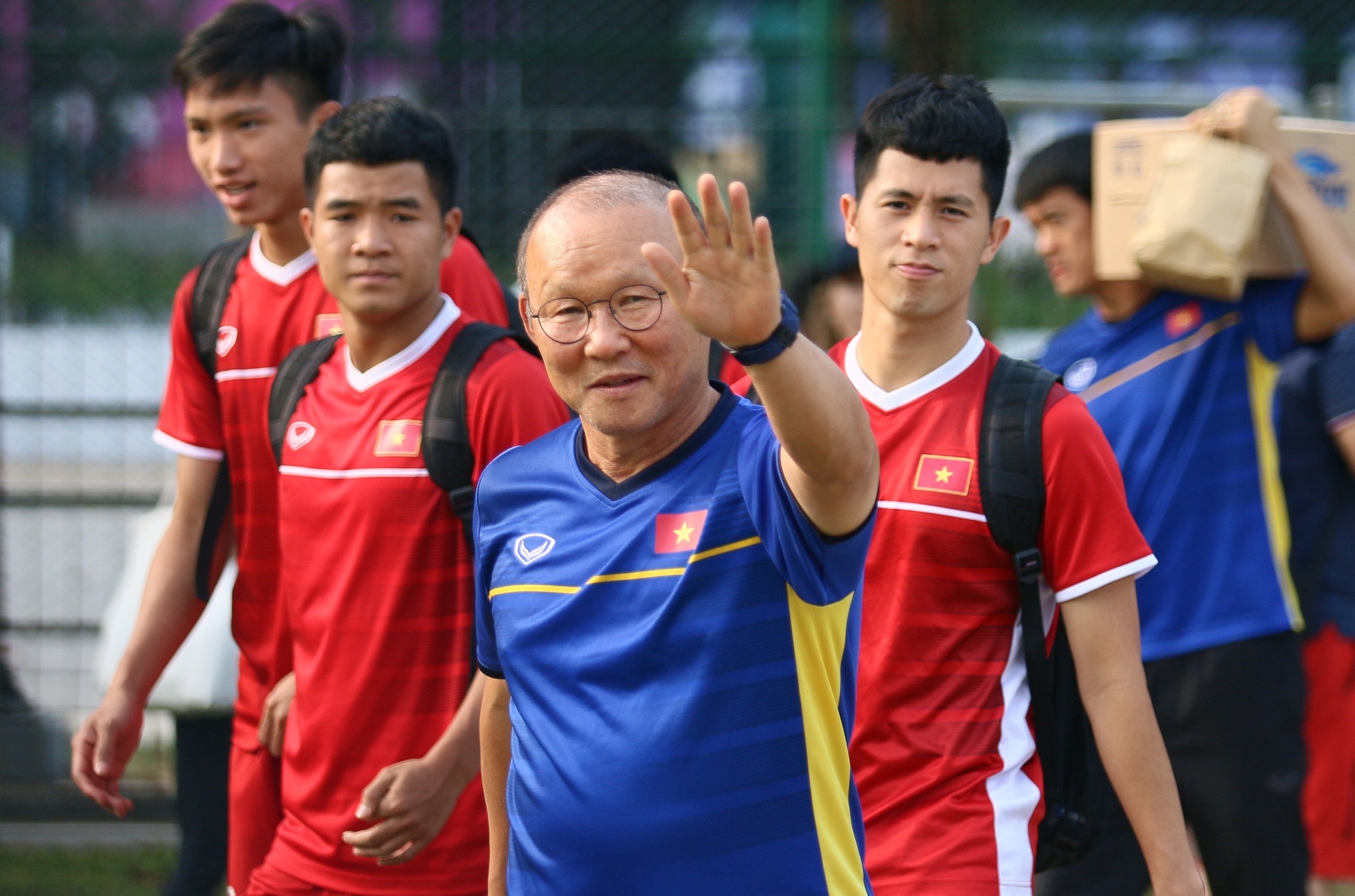 VFF dam phan lai voi HLV Park Hang-seo ve cac cap do doi tuyen VN hinh anh