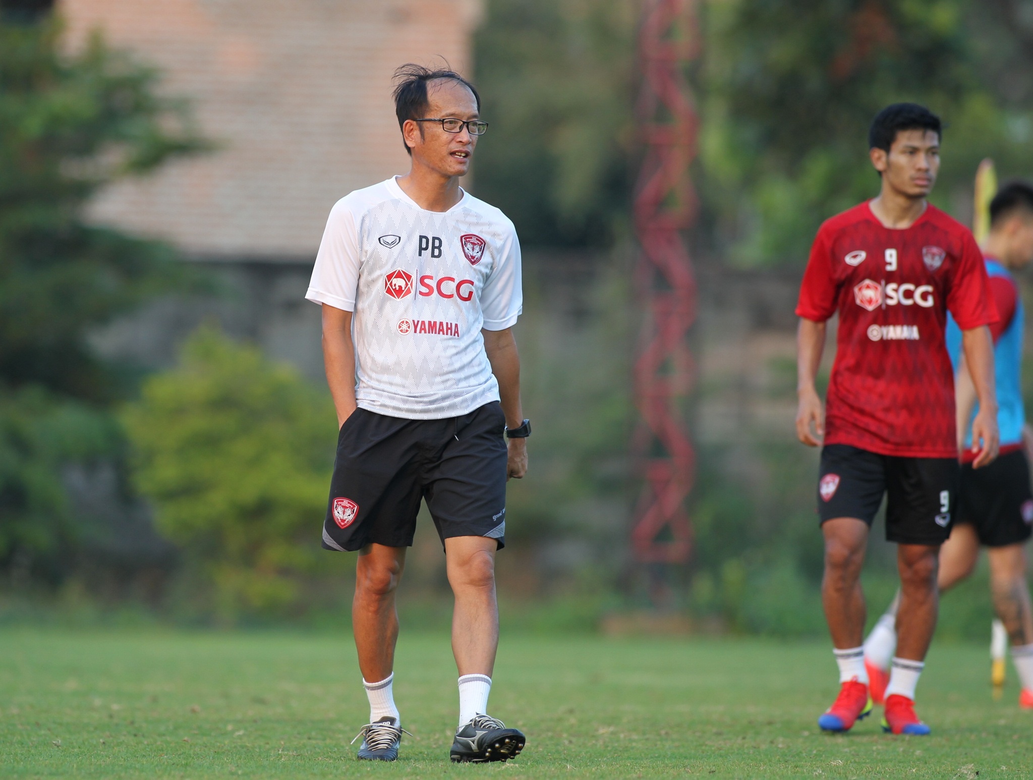 Dang Van Lam,  day chuyen,  Muangthong United,  PT Prachuap,  Viet Nam,  Nga,  Thai League,  AFF Cup 2018 anh 8