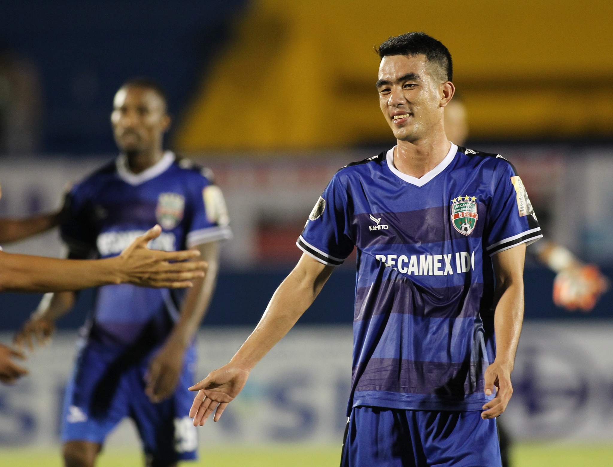 Bui Tan Truong,  Tan Truong,  Binh Duong,  Da Nang,  V.League,  Trong tai,  Le Huynh Duc,  Tran Minh Chien,  Ha Duc Chinh anh 9