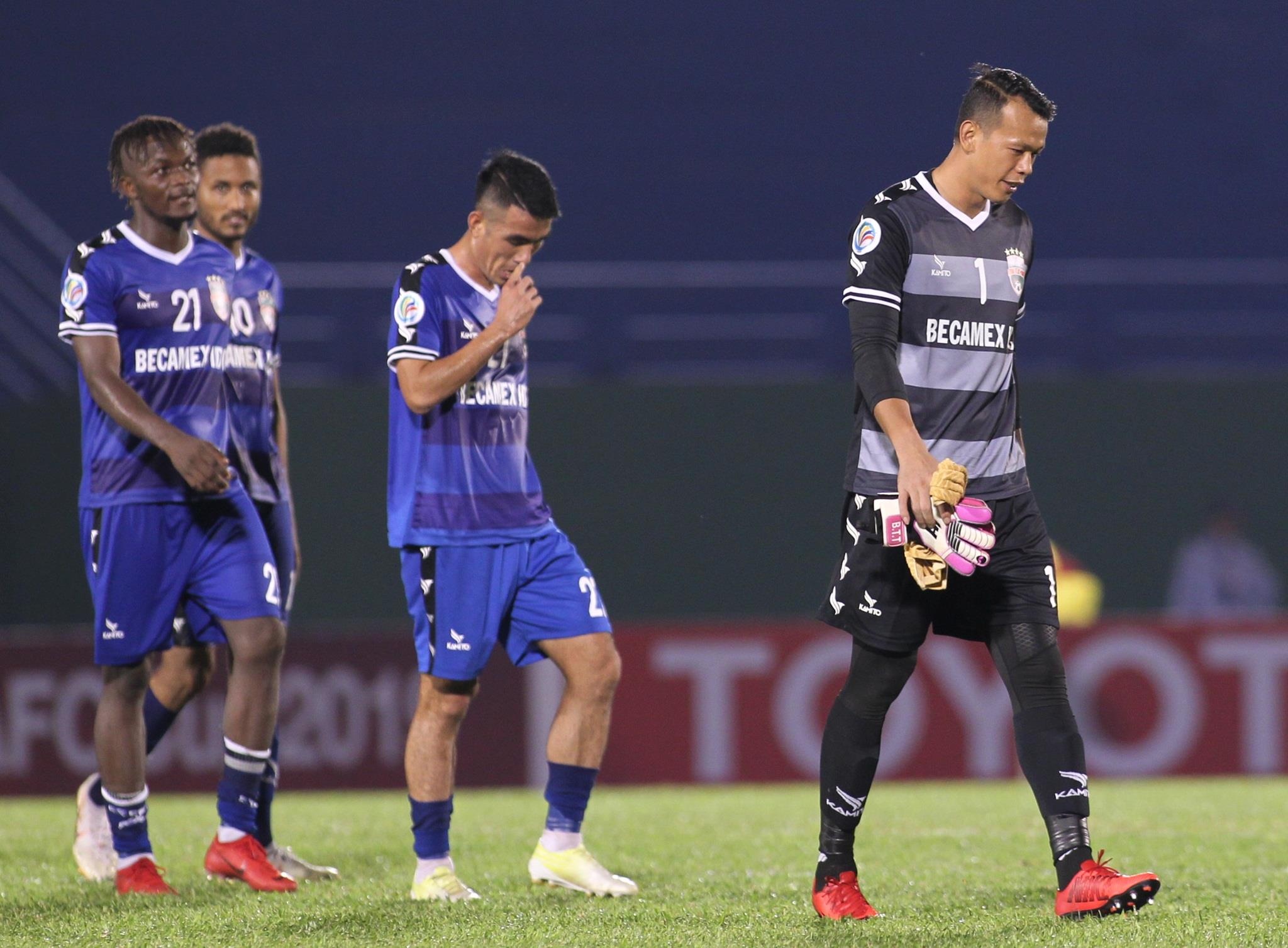 Tien dao Tay Ban Nha noi gi khi day Tan Truong vao the bi chi trich? hinh anh