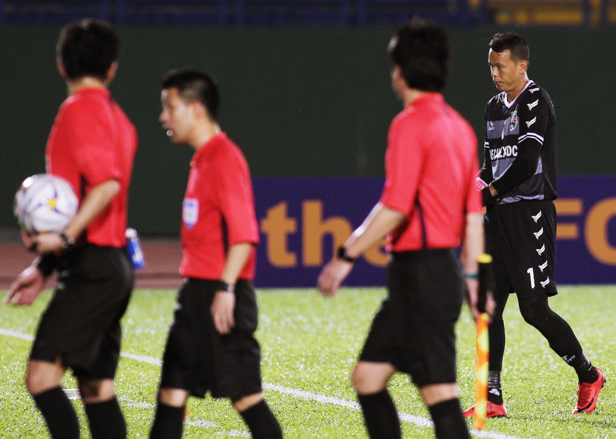 Tan Truong ngay tho hay dang trach voi ban thua kho hieu? hinh anh