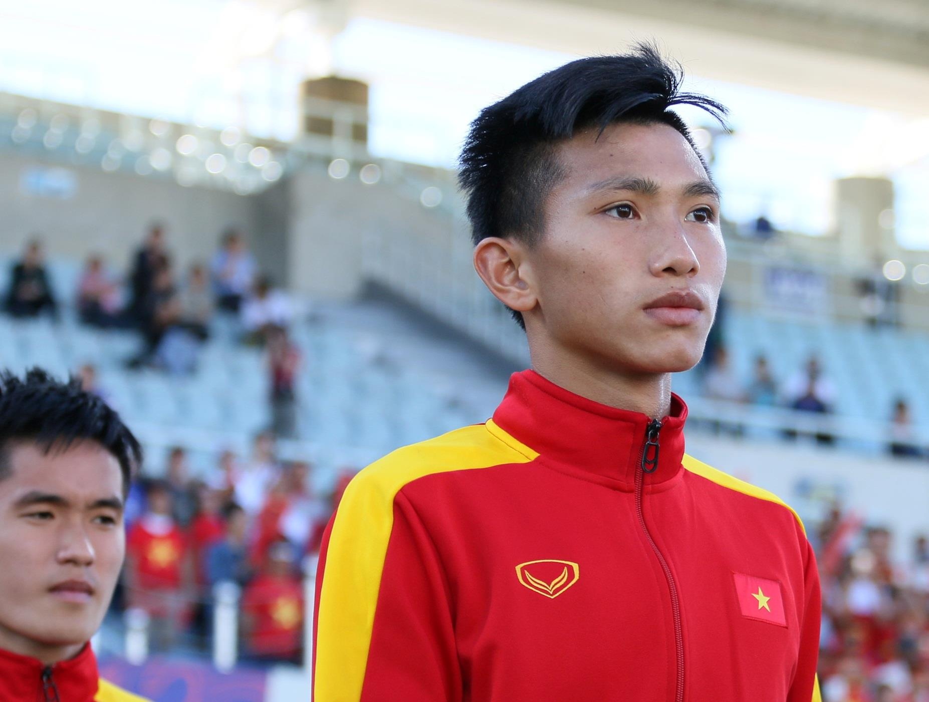 Doan Van Hau duoc CLB Duc theo doi o U20 World Cup nhu the nao? hinh anh