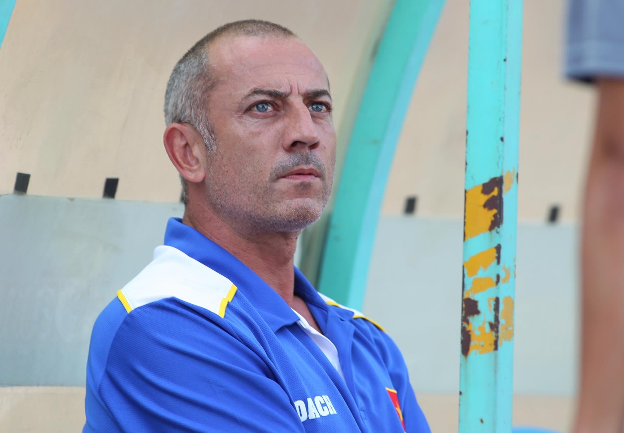 HLV Graechen lac dau khi bi dong nghiep Trung Quoc moi ra khoi san hinh anh