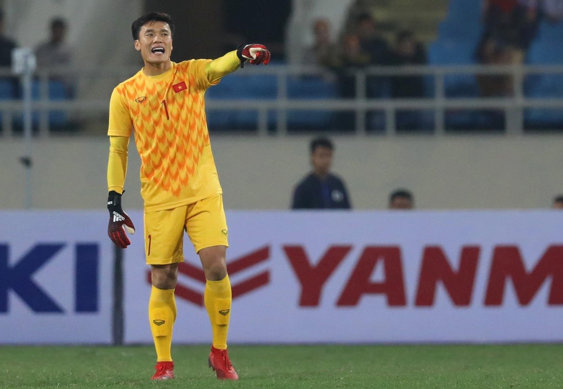 Bui Tien Dung mac sai lam,  sai lam cua thu mon U23 Viet Nam anh 1