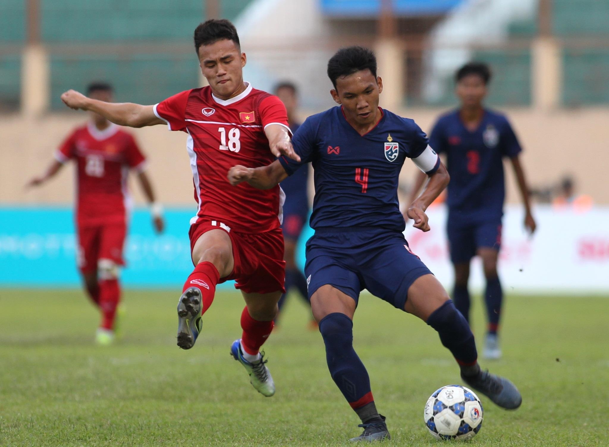 U19 Thai Lan va Viet Nam bat phan thang bai trong tran dau nhieu loi hinh anh