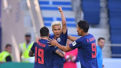 CDV noi tieng Thai Lan tiet lo so tien khung di ung ho doi nha hinh anh