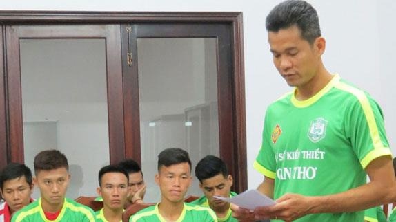 Da phan luoi nha, cau thu Can Tho bi cam thi dau hinh anh