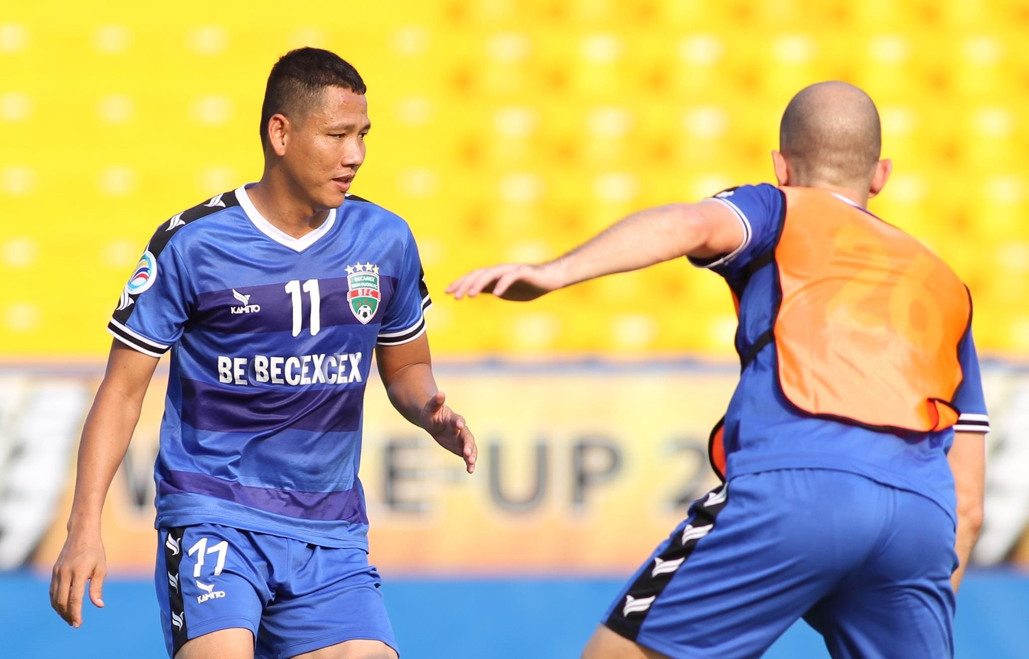 CLB Binh Duong on dinh sau su ra di cua HLV Tran Minh Chien hinh anh