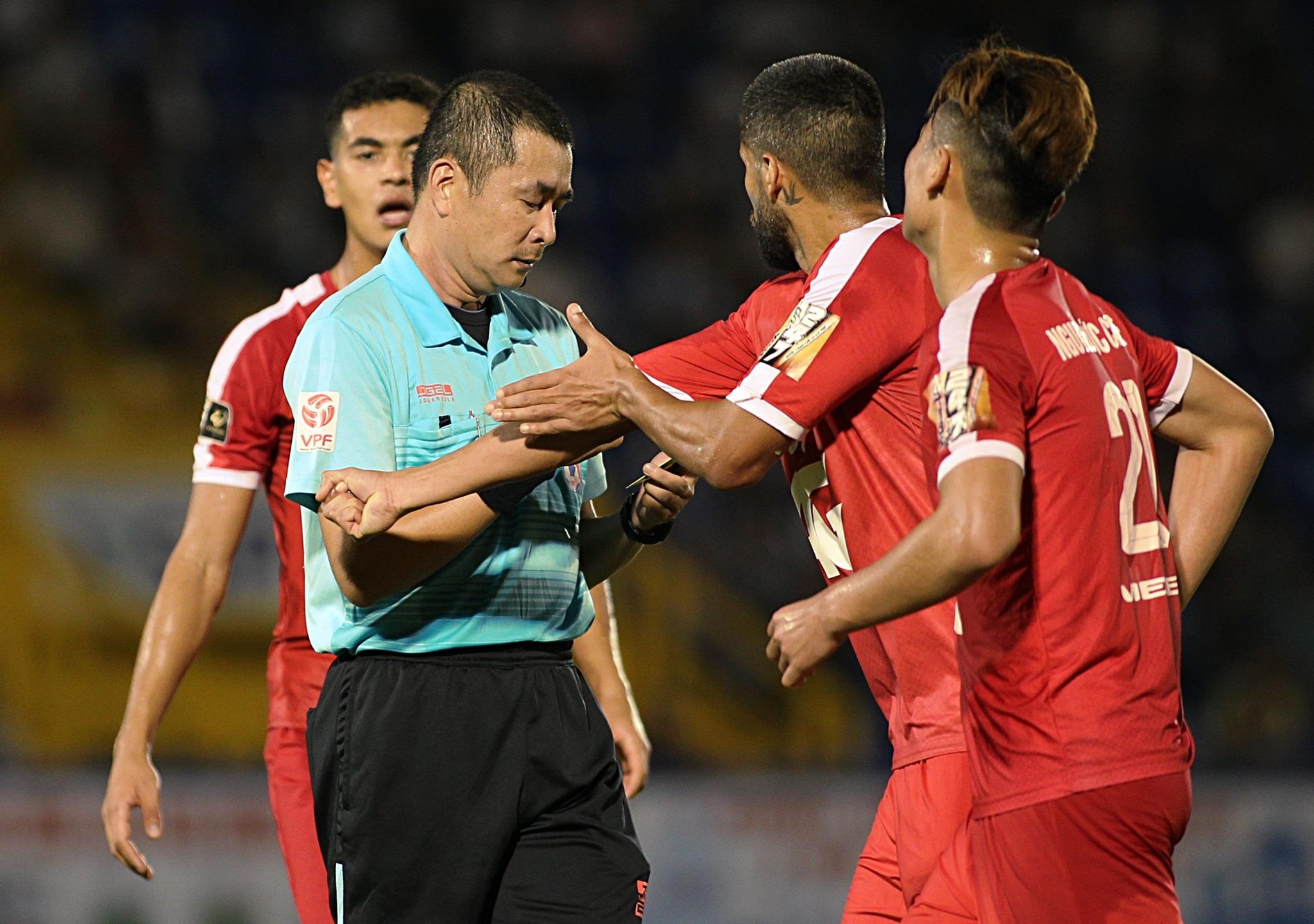 trong tai nguyen trong thu dung hay sai,  trong tai nguyen trong thu bi treo coi anh 1