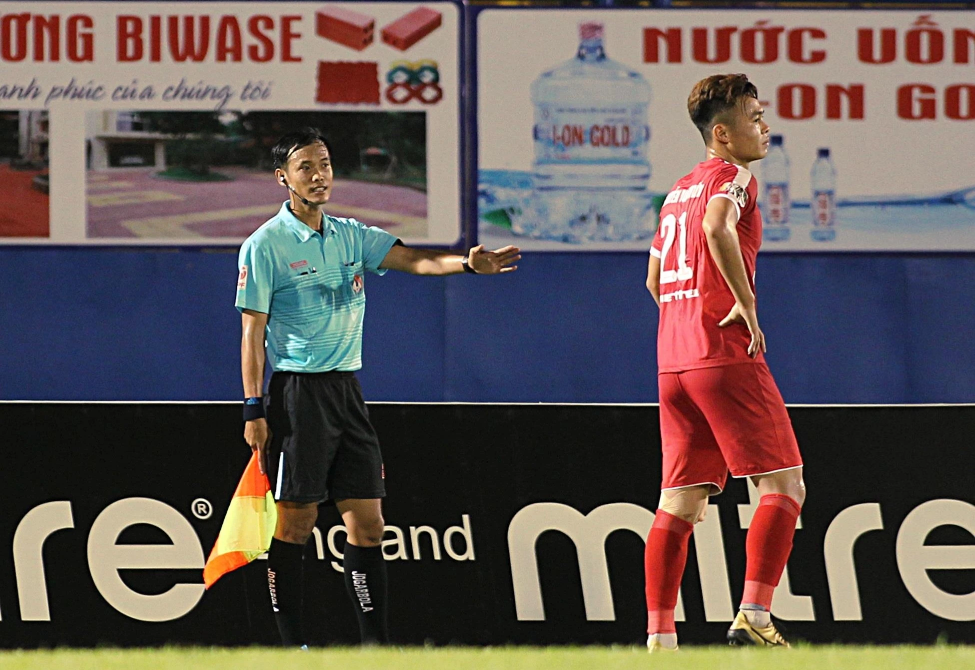 ban thang tranh cai binh duong viettel,  trong tai gay tranh cai binh duong viettel anh 3