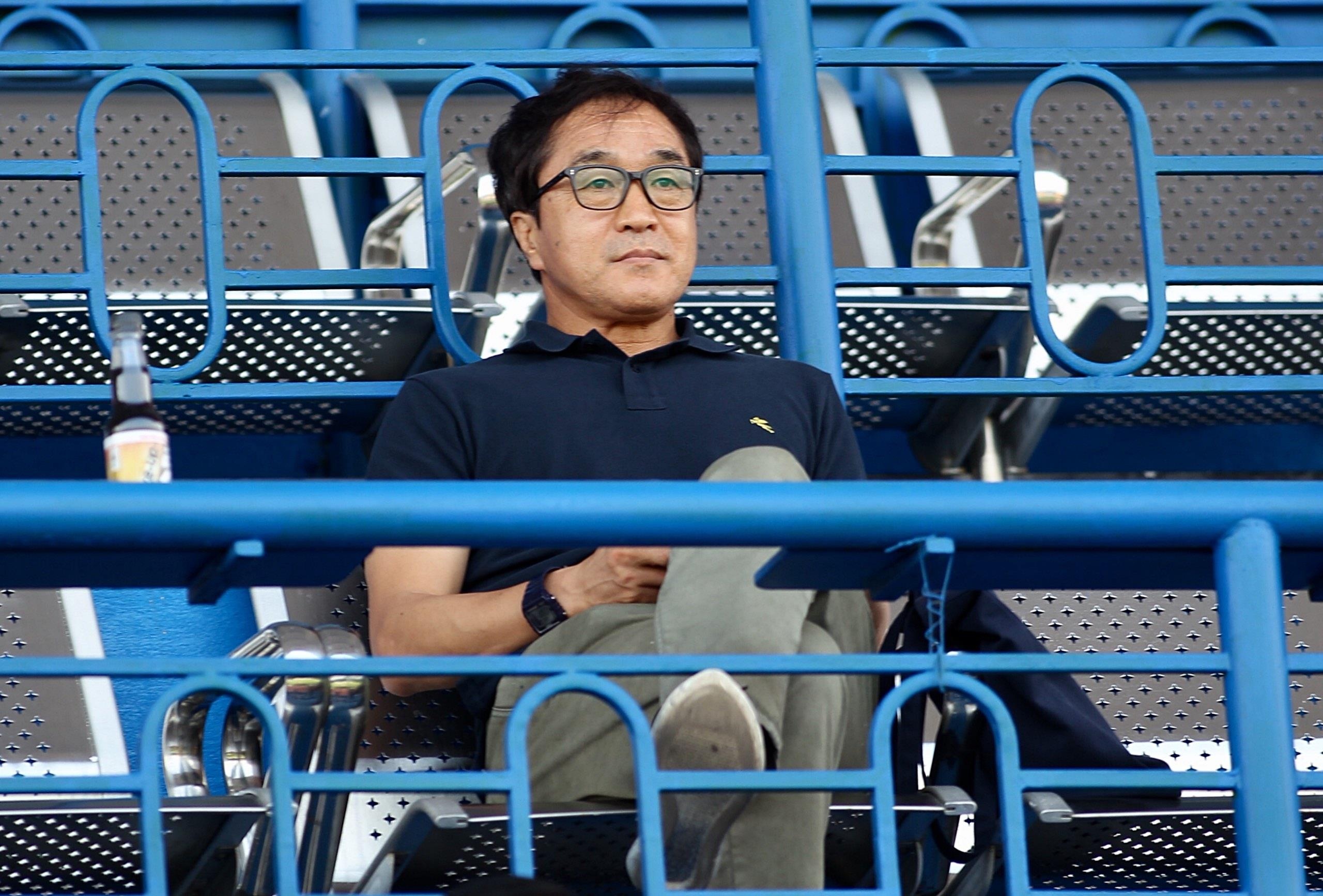 học trò ông park bị chấn thương, triệu việt hưng nhập viện vì chấn thương mắt ảnh 1 hoc tro ong park bi chan thuong, trieu viet hung nhap vien vi chan thuong mat anh 1